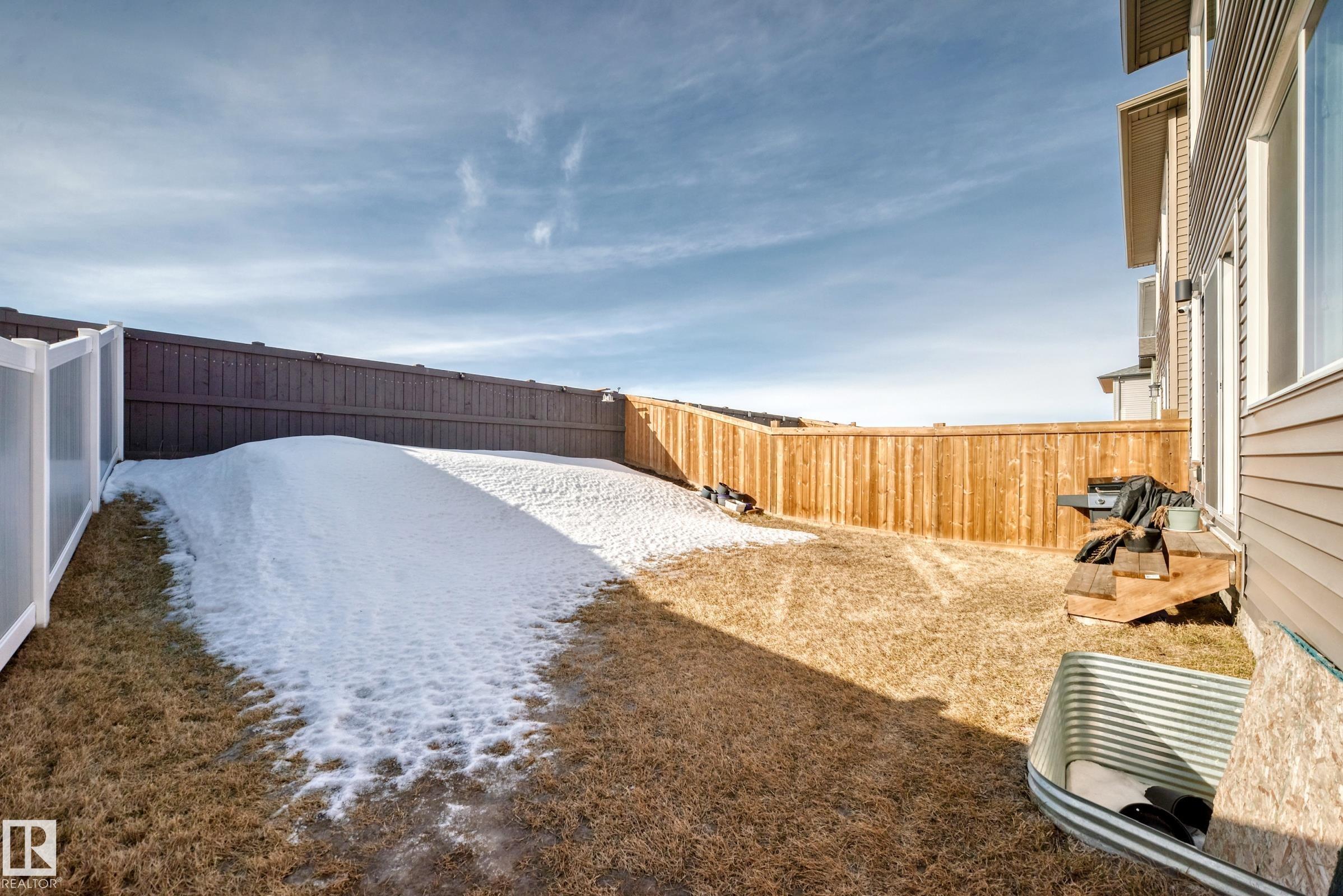 https://zimg.paragon.ice.com/ParagonImages/Property/PM/RAE/225402146/35/0/0/8acdf32662a3ef947813b368b2d912b0/1/26a78871467eb368f0f5327ba849e05b/225402146-DAD716EE-4EE3-47B1-82C5-58A9A629D624.JPG
