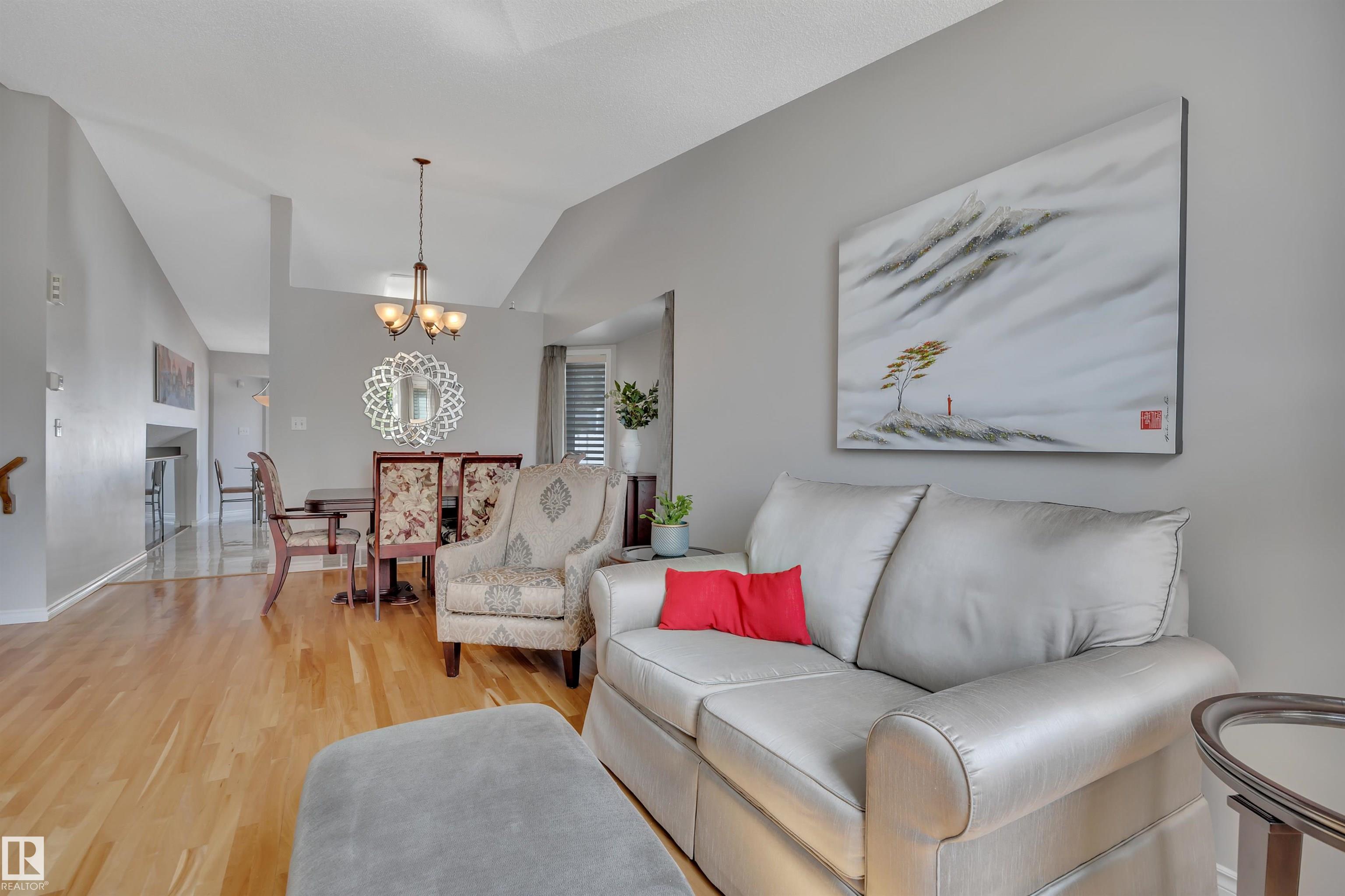https://zimg.paragon.ice.com/ParagonImages/Property/PM/RAE/225402150/8/0/0/4ce9a9e50232c933dfd9b6f4d2ef1f41/1/c7a67dd44df1d1a290fc8738fd065c64/225402150-9694c50b-07d7-447c-9a0d-f334328edc75.JPG