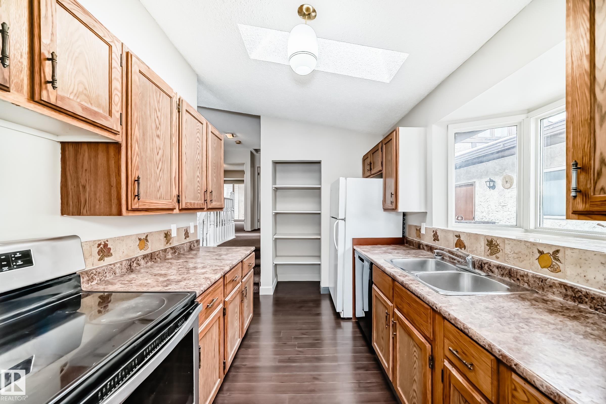 Photo 13 at 8516 190 Street NW, Aldergrove, Edmonton