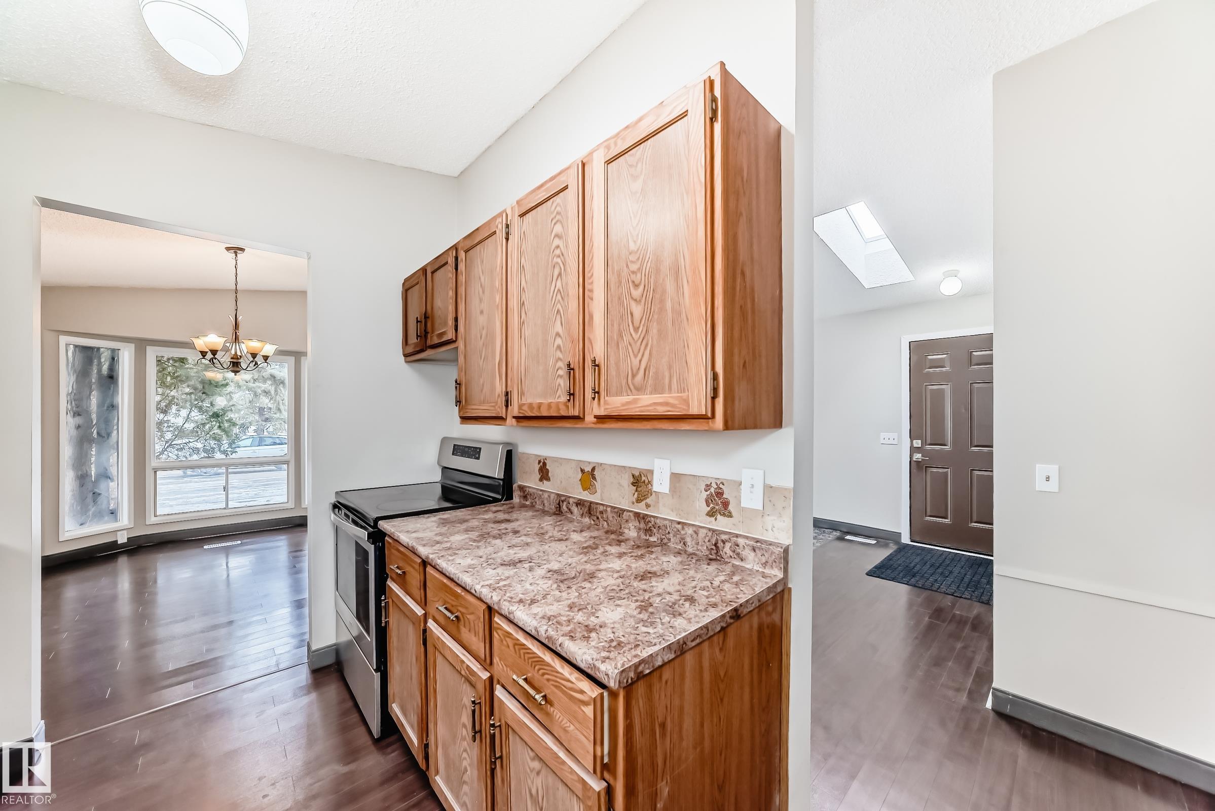 Photo 14 at 8516 190 Street NW, Aldergrove, Edmonton