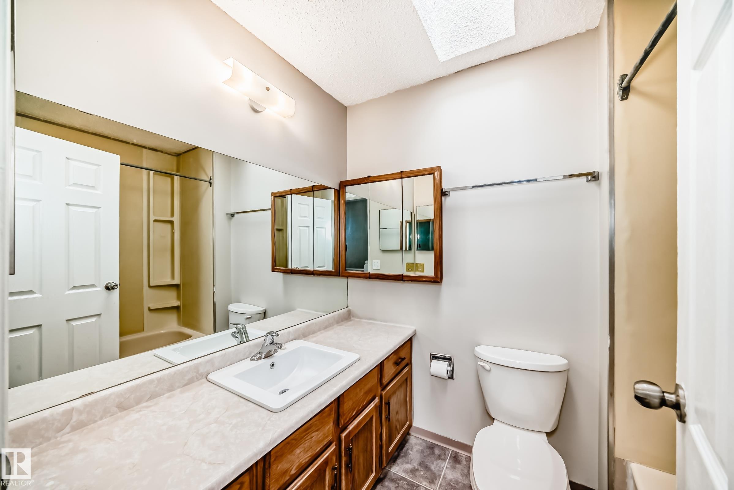 Photo 23 at 8516 190 Street NW, Aldergrove, Edmonton