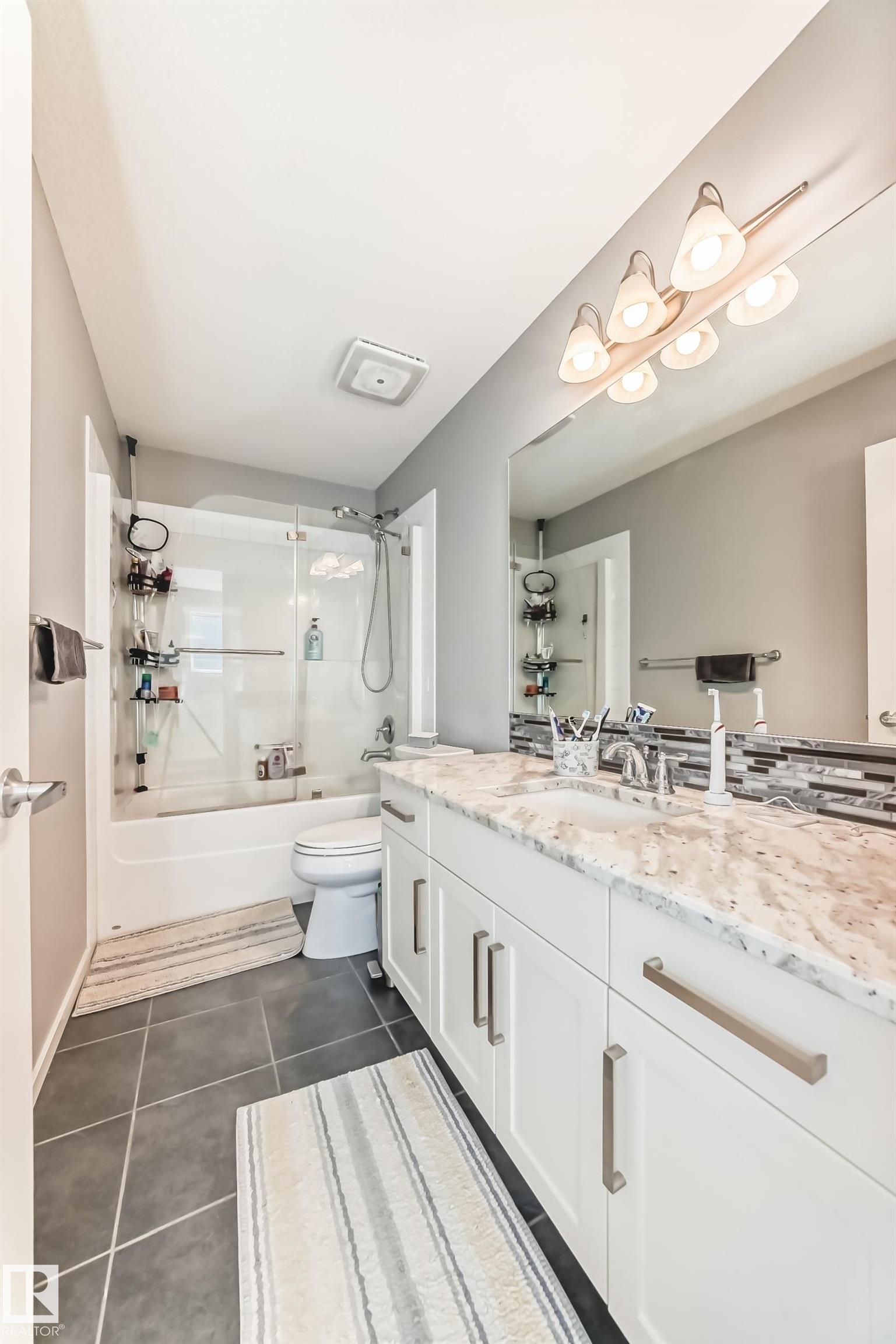 Photo 37 at 267 Sturtz Bend, Southfork, Leduc