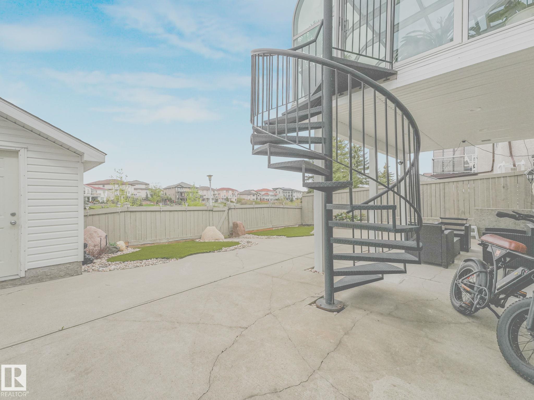 Photo 9 at 7516 161a Avenue NW, Mayliewan, Edmonton