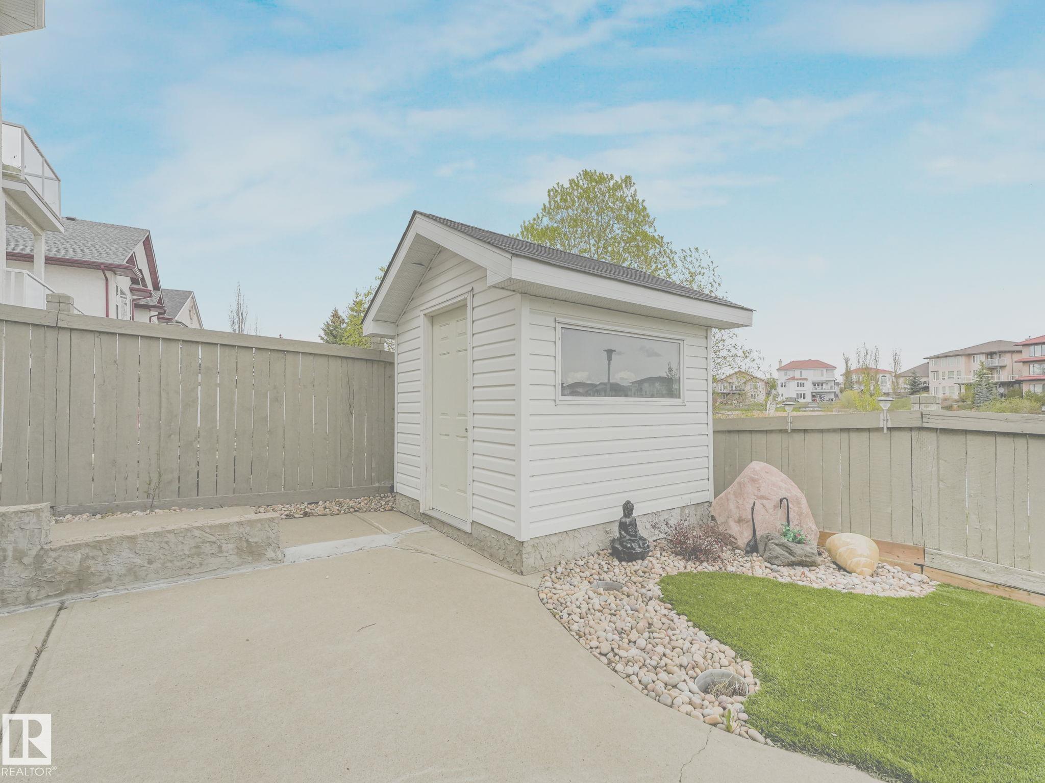 Photo 10 at 7516 161a Avenue NW, Mayliewan, Edmonton