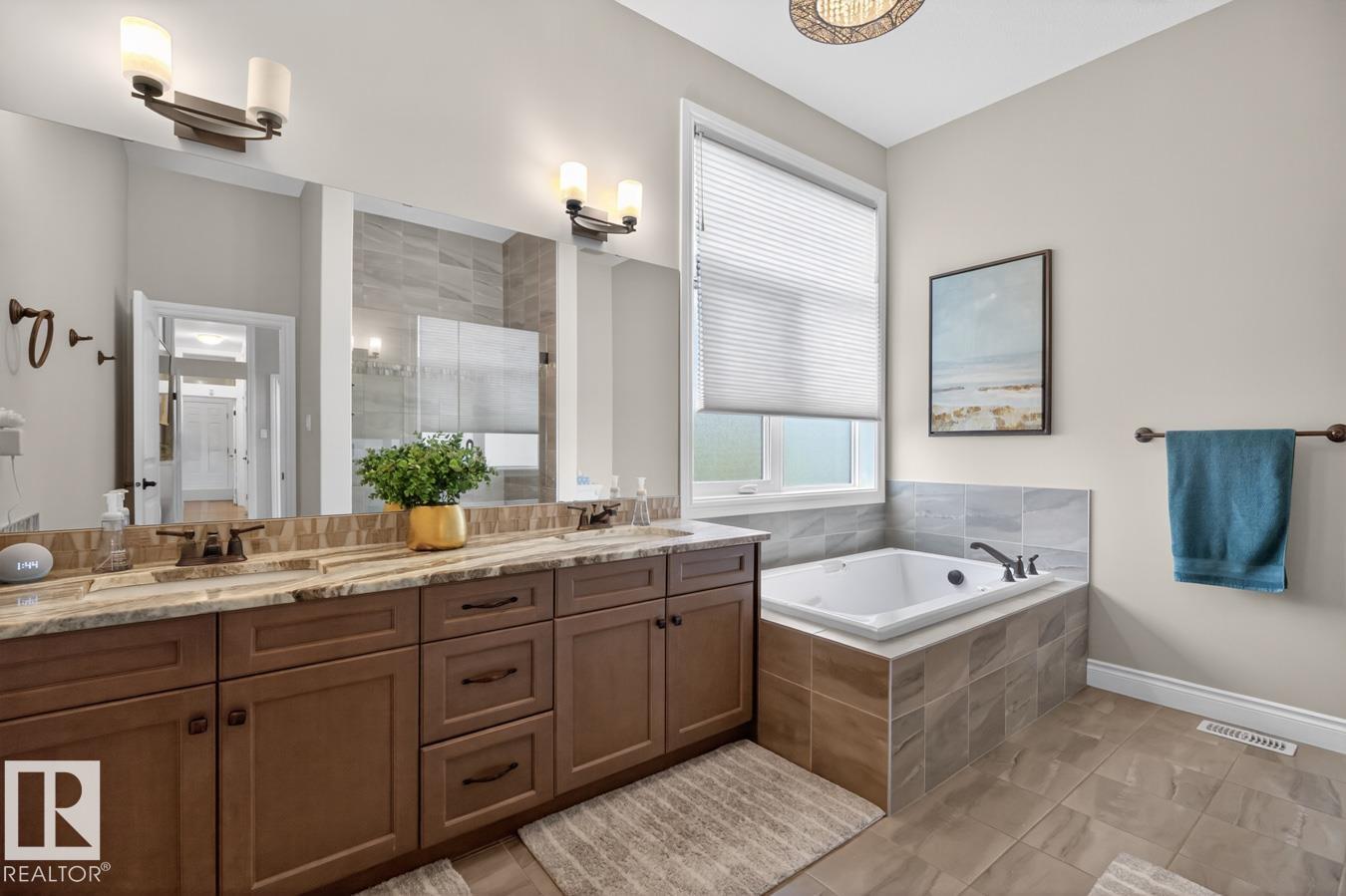 Photo 20 at 4232 8 Street NW, Maple Crest, Edmonton