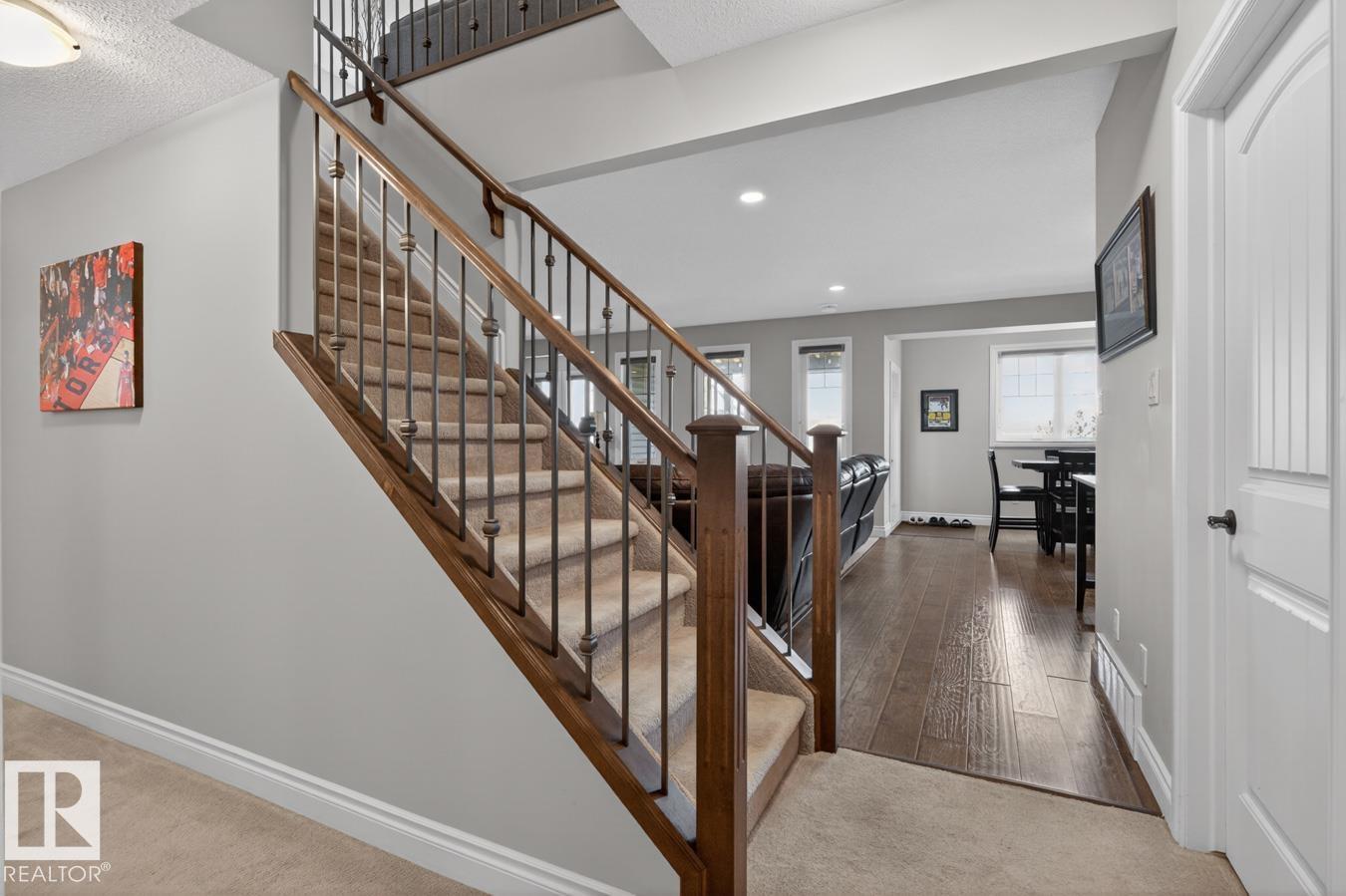Photo 31 at 4232 8 Street NW, Maple Crest, Edmonton