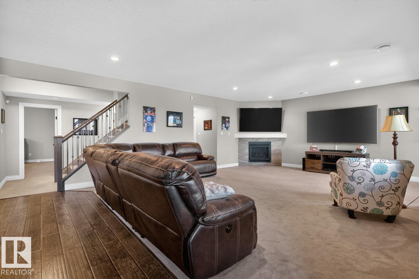 Photo 32 at 4232 8 Street NW, Maple Crest, Edmonton