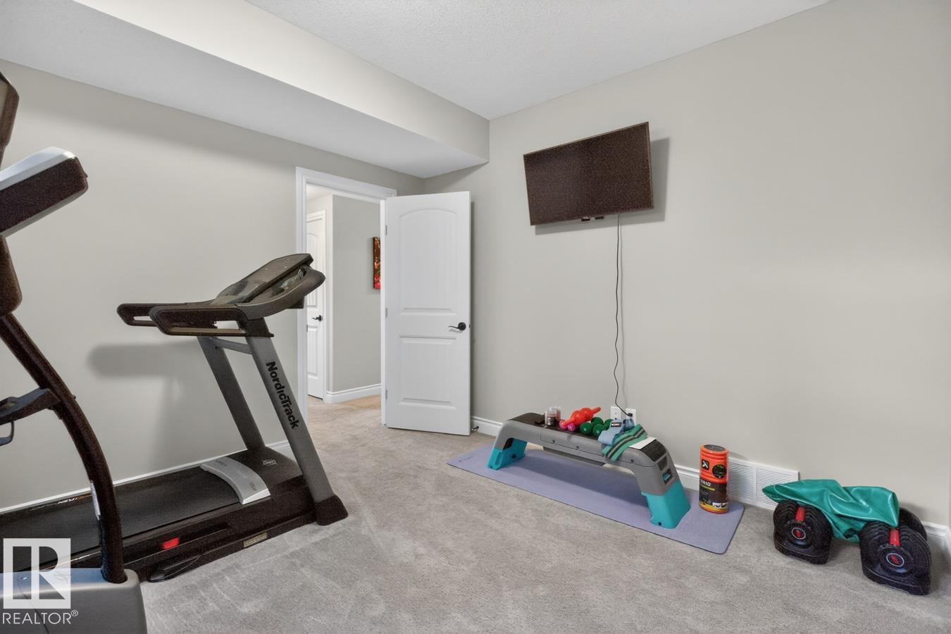 Photo 39 at 4232 8 Street NW, Maple Crest, Edmonton
