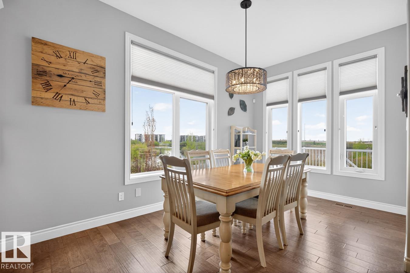 Photo 10 at 4232 8 Street NW, Maple Crest, Edmonton