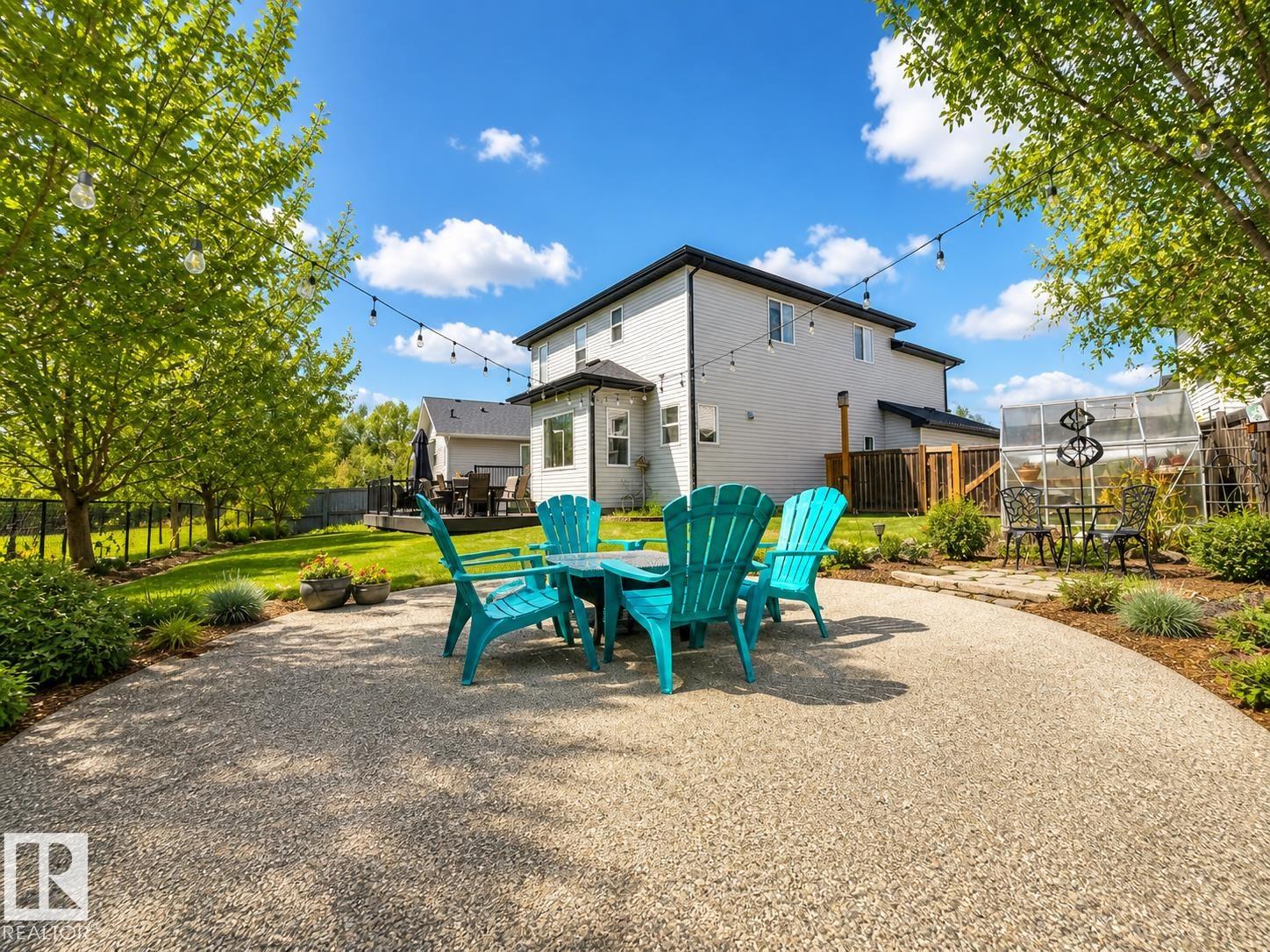 112 Lakeland point(e), Beaumont Lakes, Beaumont