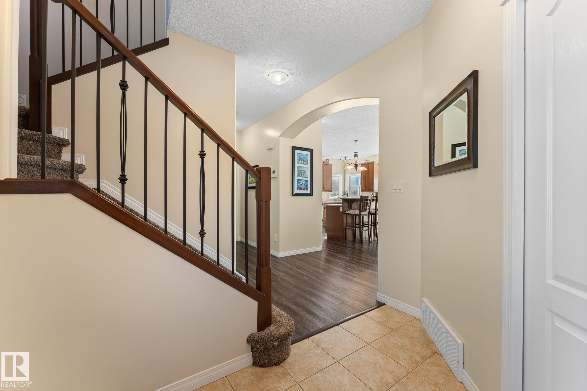 Photo 7 at 112 Lakeland point(e), Beaumont Lakes, Beaumont