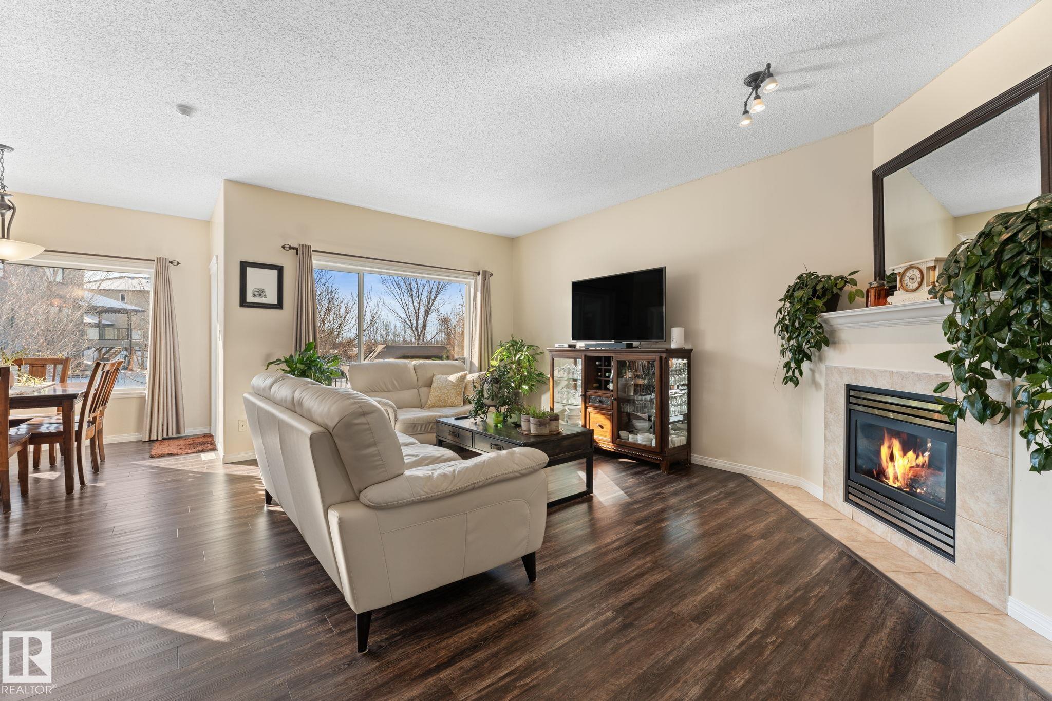 Photo 8 at 112 Lakeland point(e), Beaumont Lakes, Beaumont