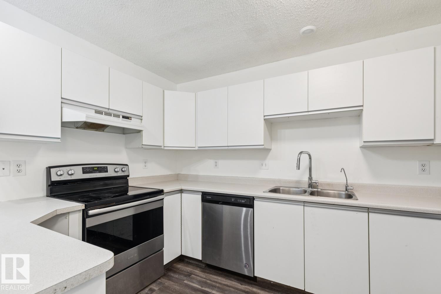 Photo 20 at 411 - 9010 106 Avenue NW, Boyle Street, Edmonton