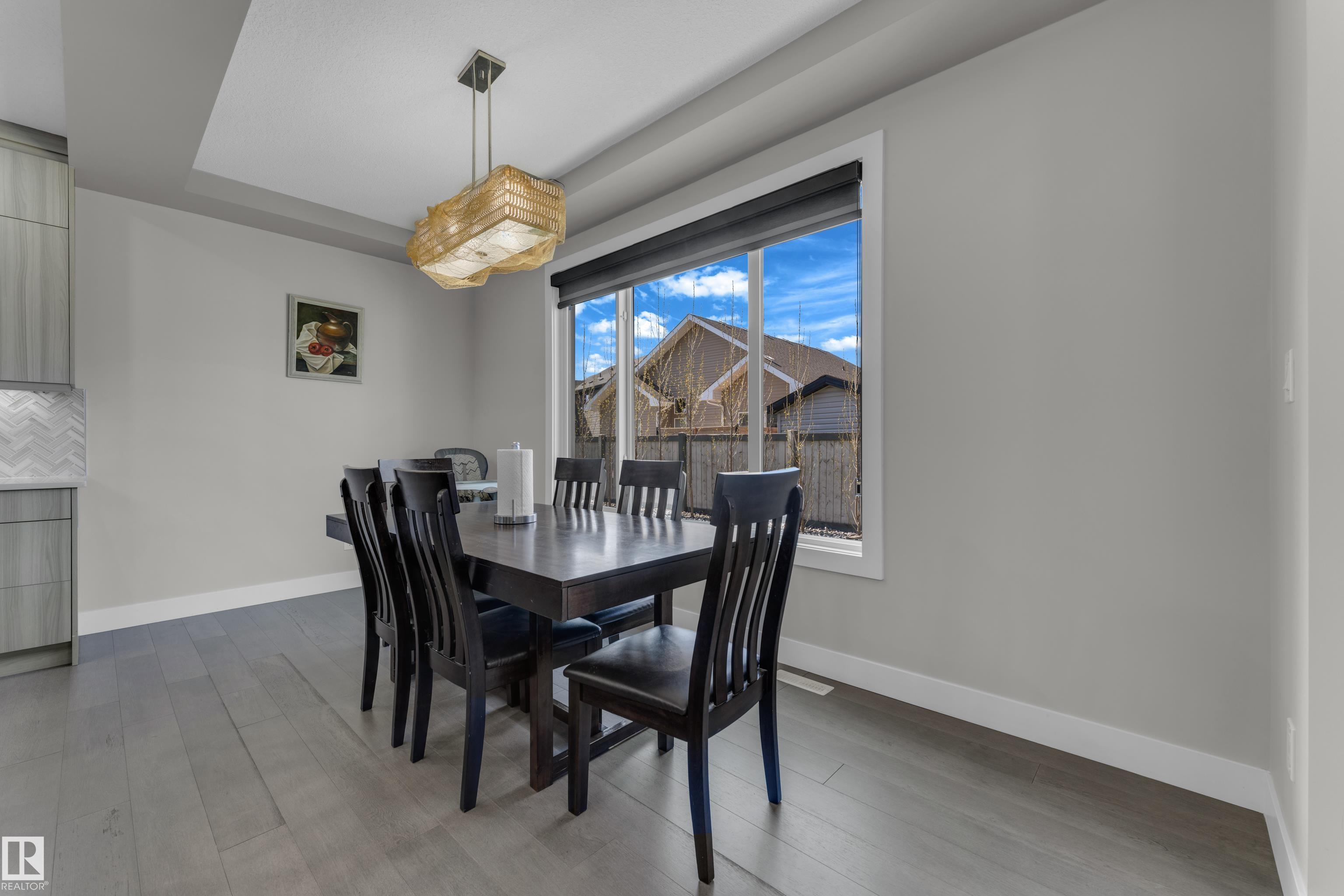 Photo 19 at 9 Lincoln Court, Stoneshire, Spruce Grove