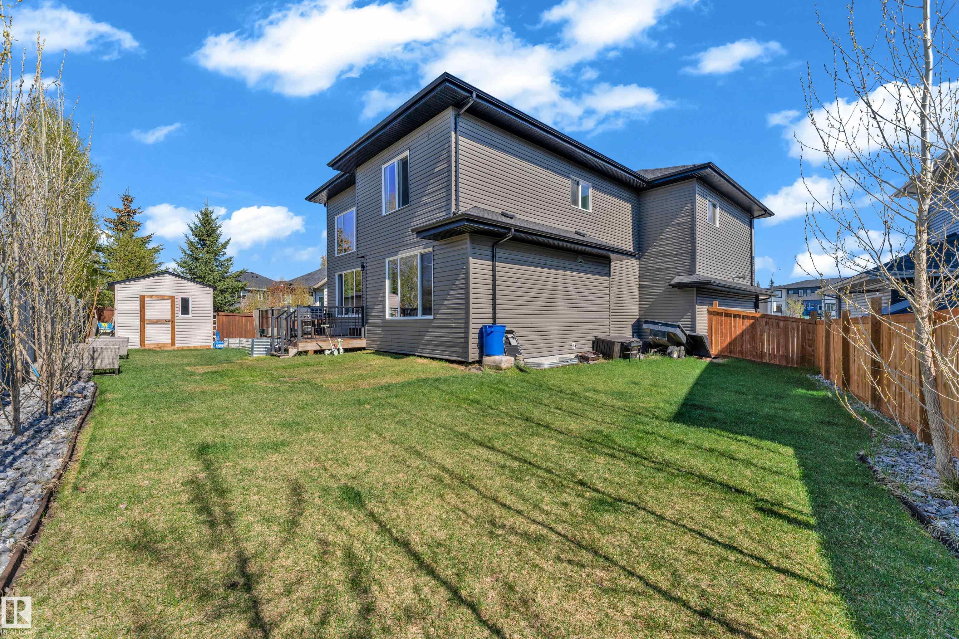 Photo 44 at 9 Lincoln Court, Stoneshire, Spruce Grove