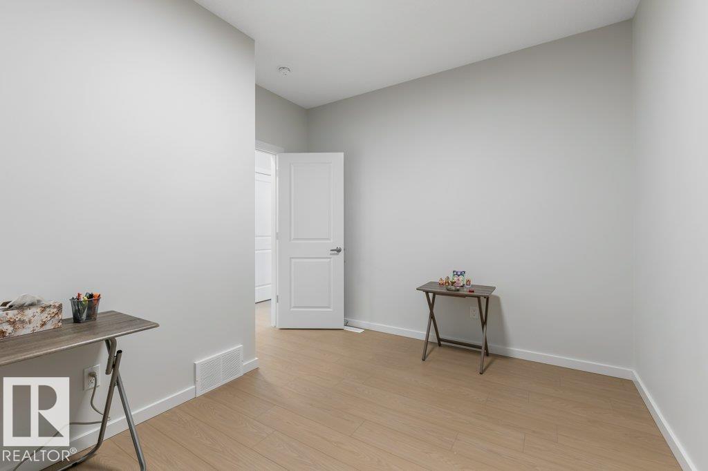 https://zimg.paragon.ice.com/ParagonImages/Property/PM/RAE/225402179/18/0/0/79ad779560d48b2349cd6f8fdbbedc9f/1/94ec1c7c3da30af96857658d68c371dc/225402179-A14897FE-137E-4E15-ACFC-AF104F10FA0B.JPG
