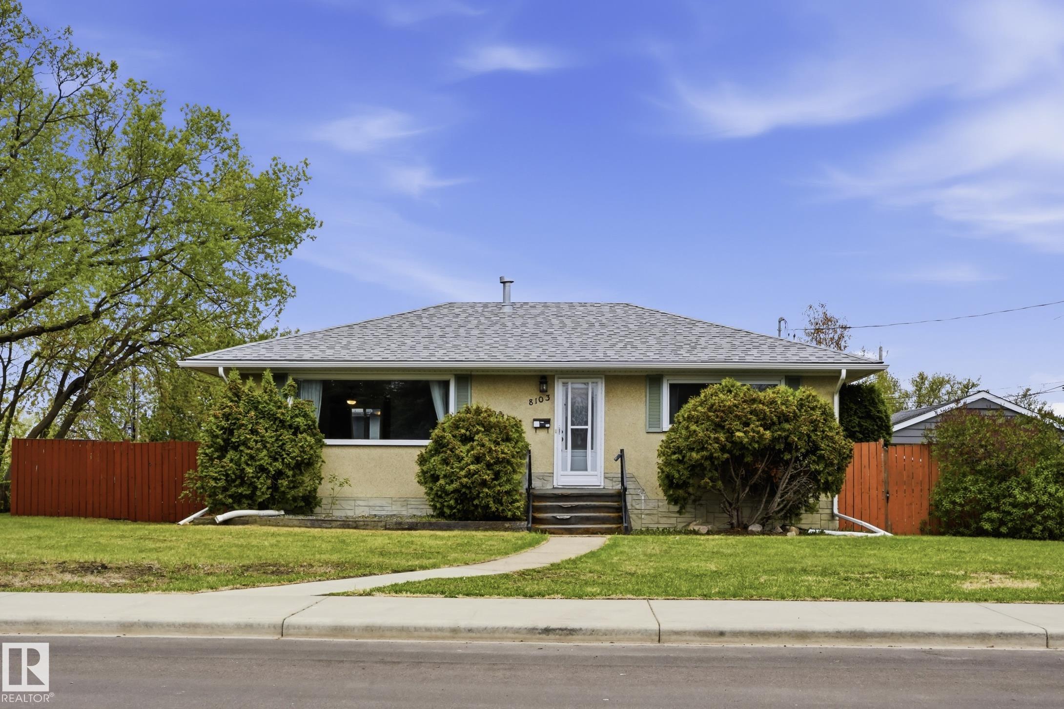 Picture for 8103 75 AV NW