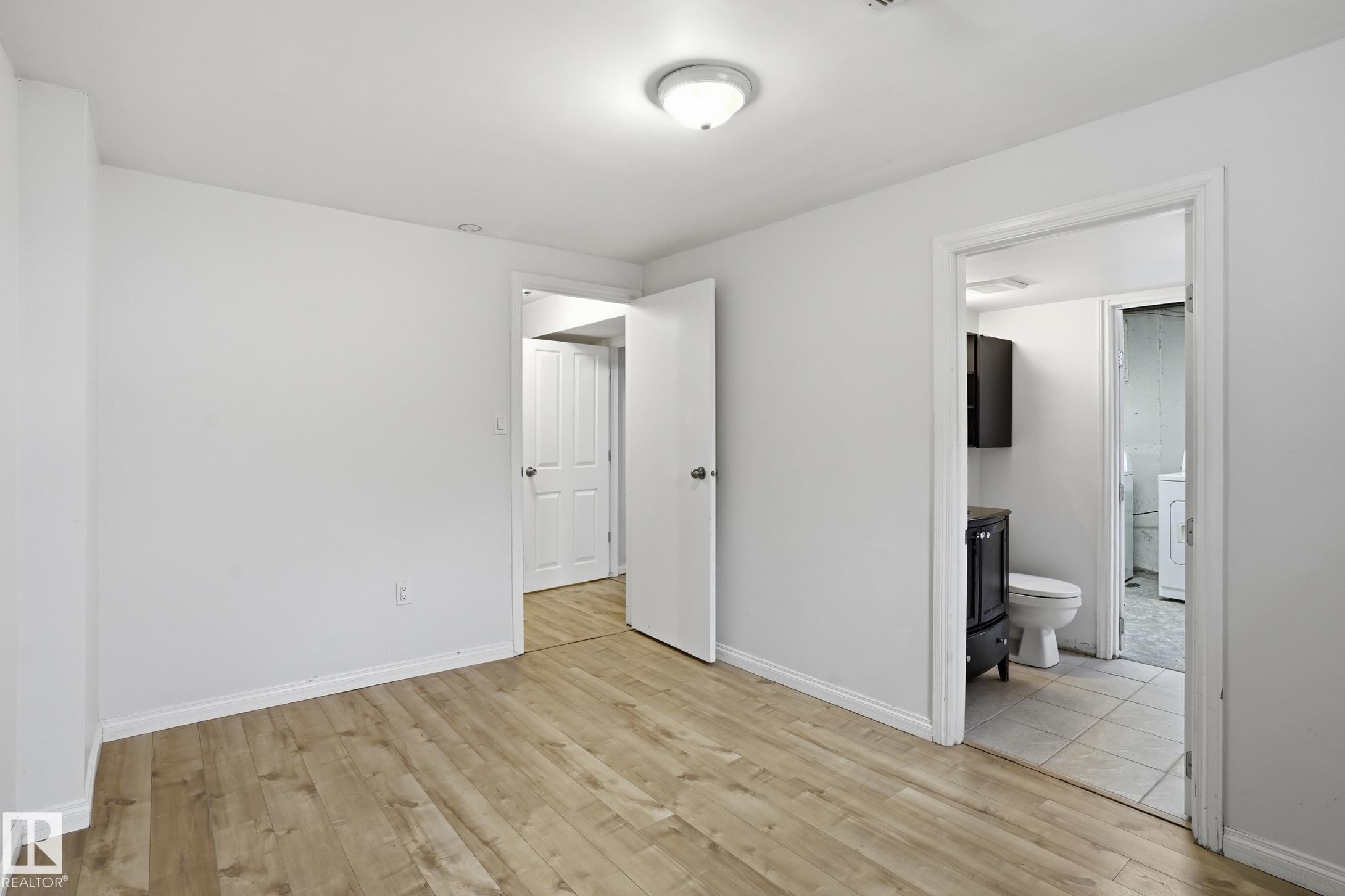 Photo 11 at 8103 75 Avenue NW, Avonmore, Edmonton