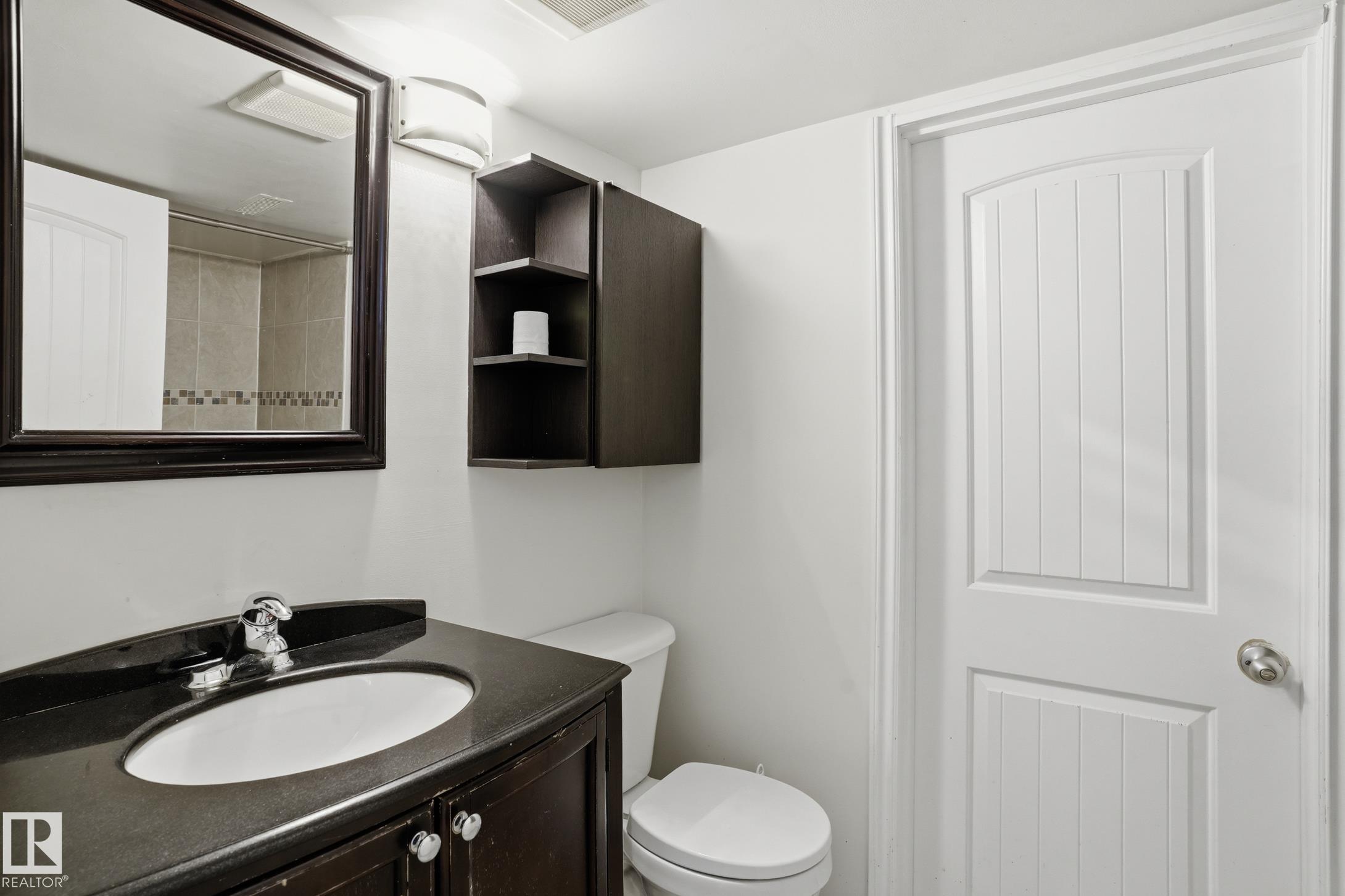 Photo 12 at 8103 75 Avenue NW, Avonmore, Edmonton