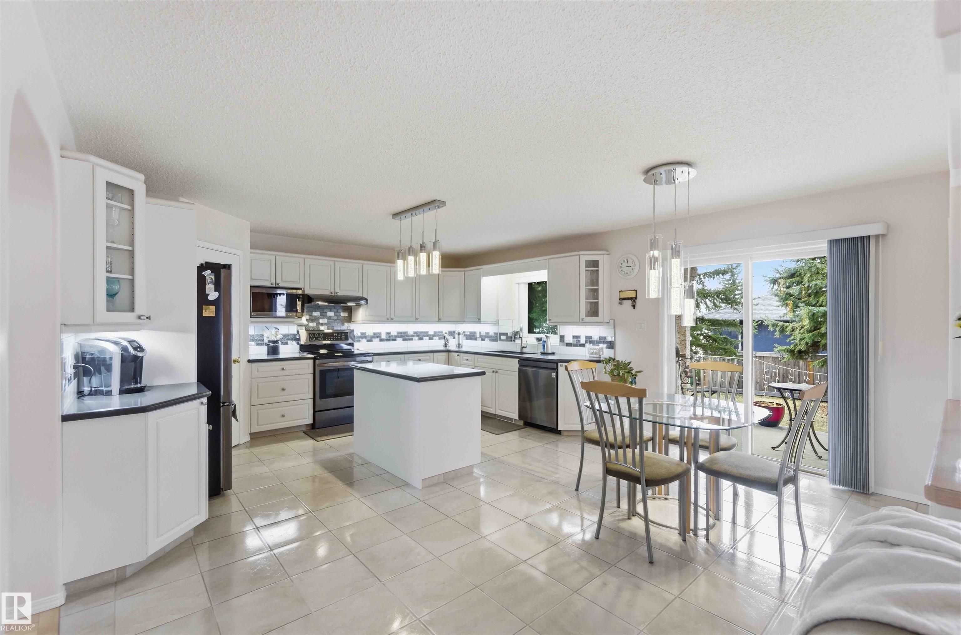 Photo 11 at #1 Colonial Close, Coloniale Estates, Beaumont
