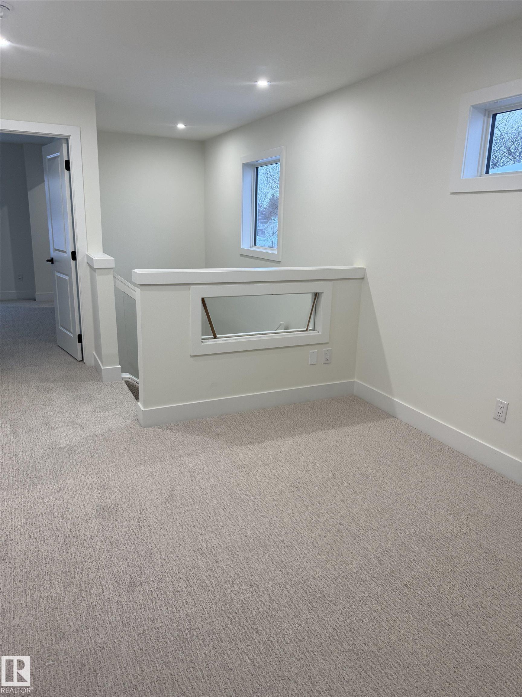 https://zimg.paragon.ice.com/ParagonImages/Property/PM/RAE/225402190/13/0/0/9054949ccfa91d58b6c3d0bf2a77feb6/1/f7ba2812983306924c700847194093d6/225402190-D0FCAAE7-6D3A-4251-8972-97D91CFE3E90.JPG