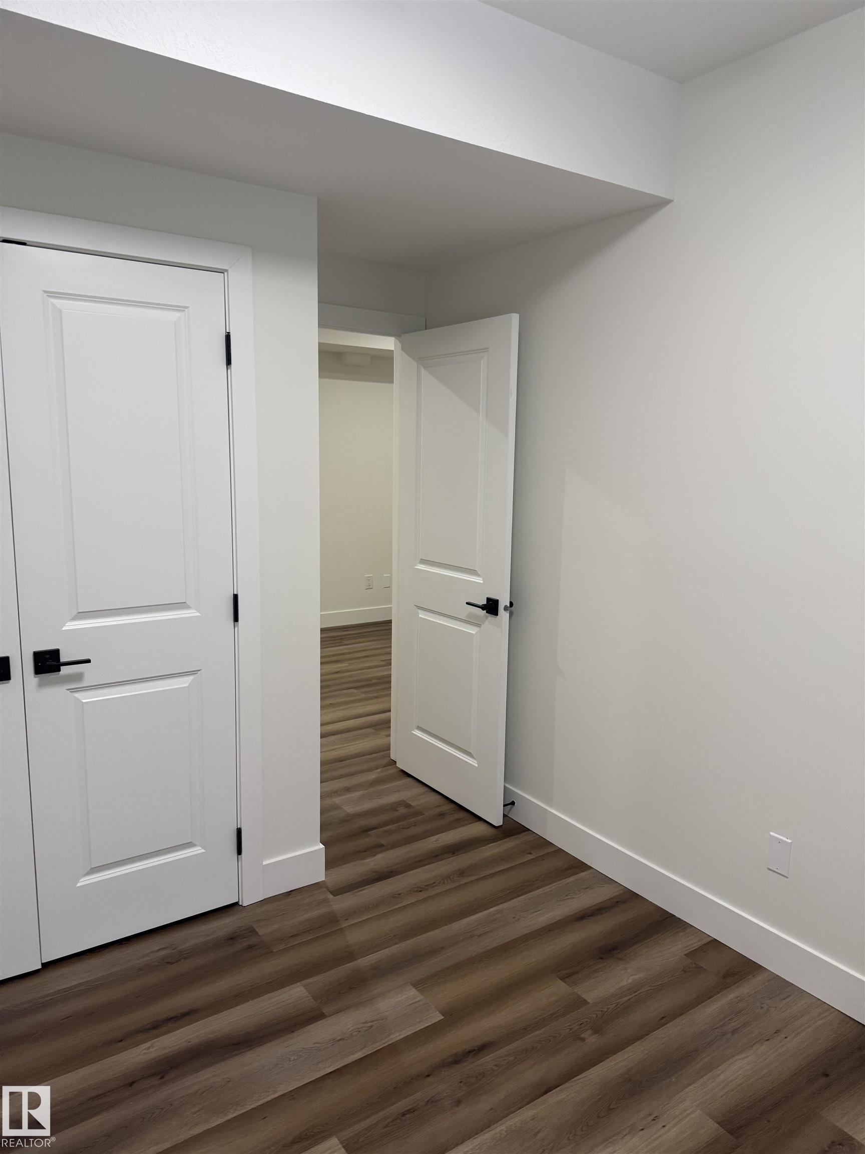 https://zimg.paragon.ice.com/ParagonImages/Property/PM/RAE/225402190/51/0/0/d352f97b7c2fe932eb113937925e7412/1/f7ba2812983306924c700847194093d6/225402190-F2C73686-337D-42D5-90E6-015E163D6003.JPG