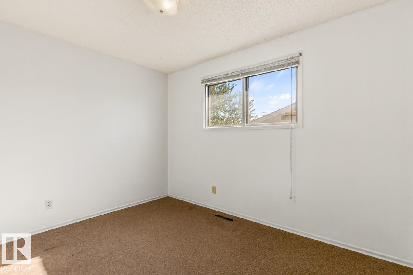 Photo 17 at 8507 52 Street NW, Kenilworth, Edmonton