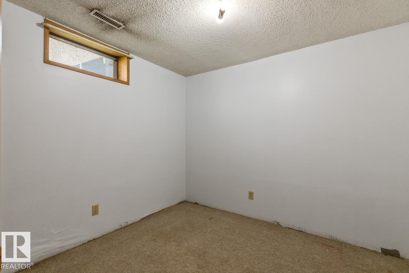 Photo 25 at 8507 52 Street NW, Kenilworth, Edmonton