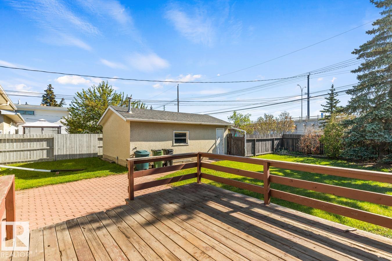 Photo 30 at 8507 52 Street NW, Kenilworth, Edmonton