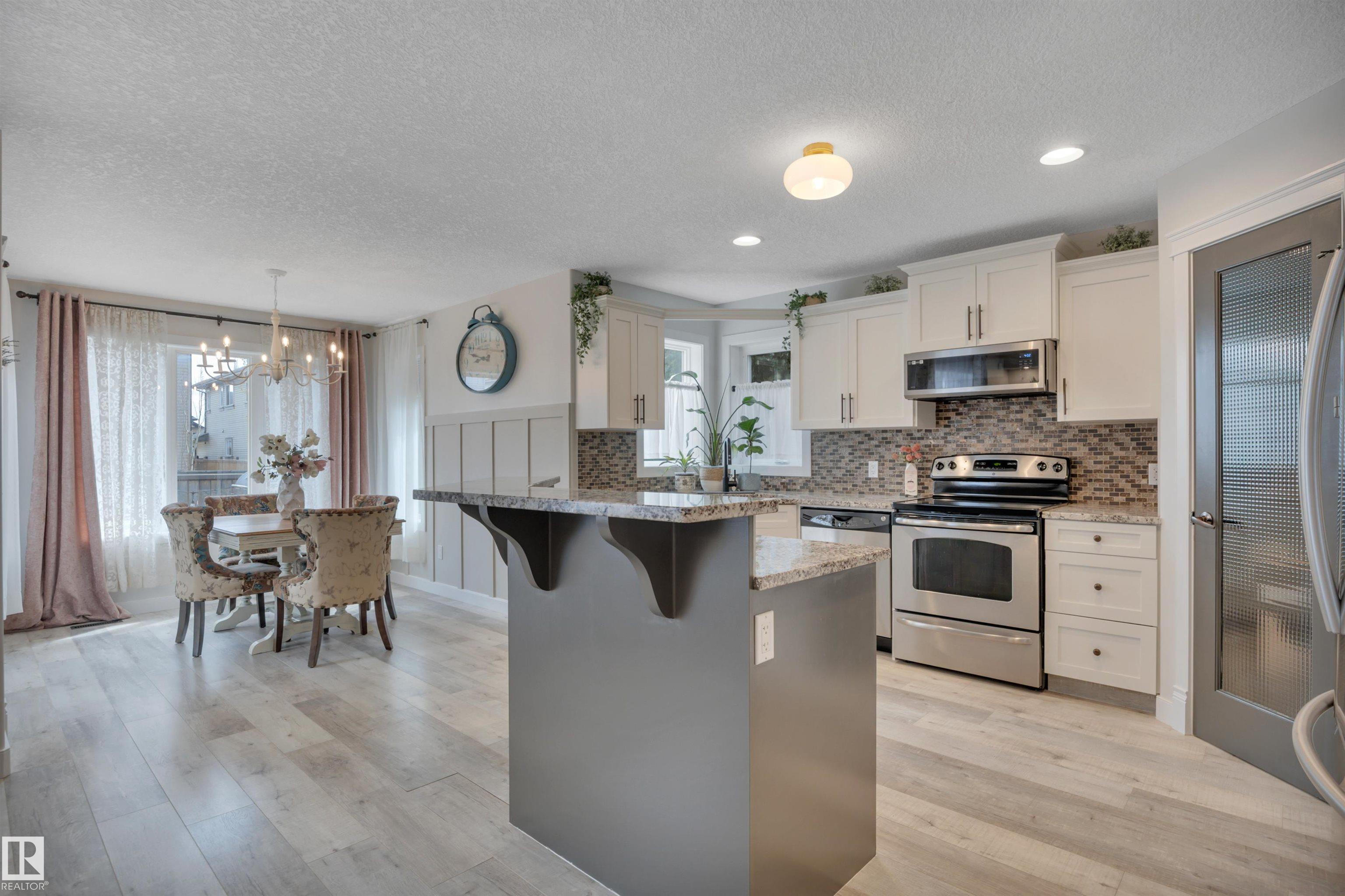 Photo 11 at 6509 38 Avenue, Montrose Estates, Beaumont