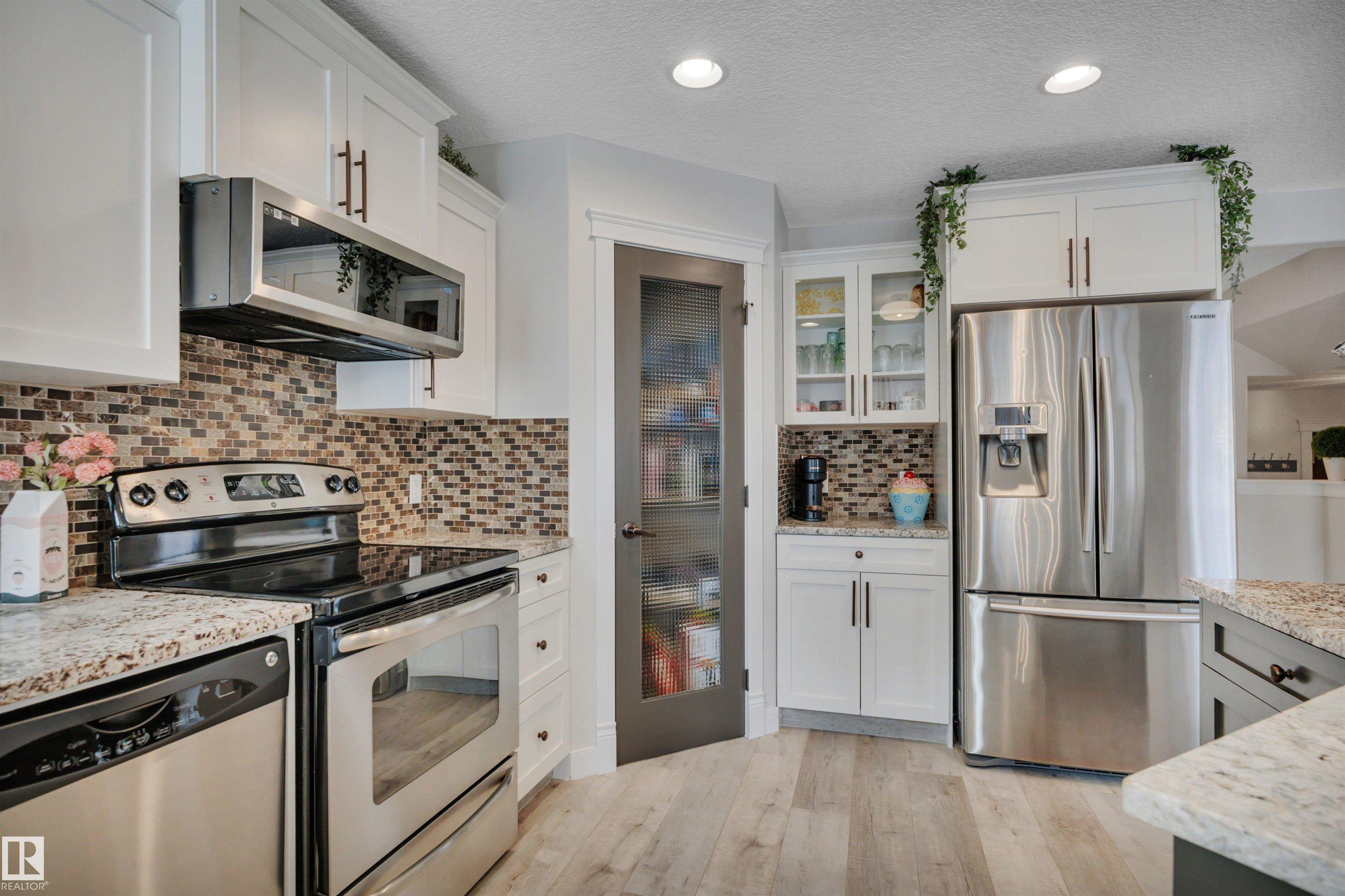 Photo 14 at 6509 38 Avenue, Montrose Estates, Beaumont