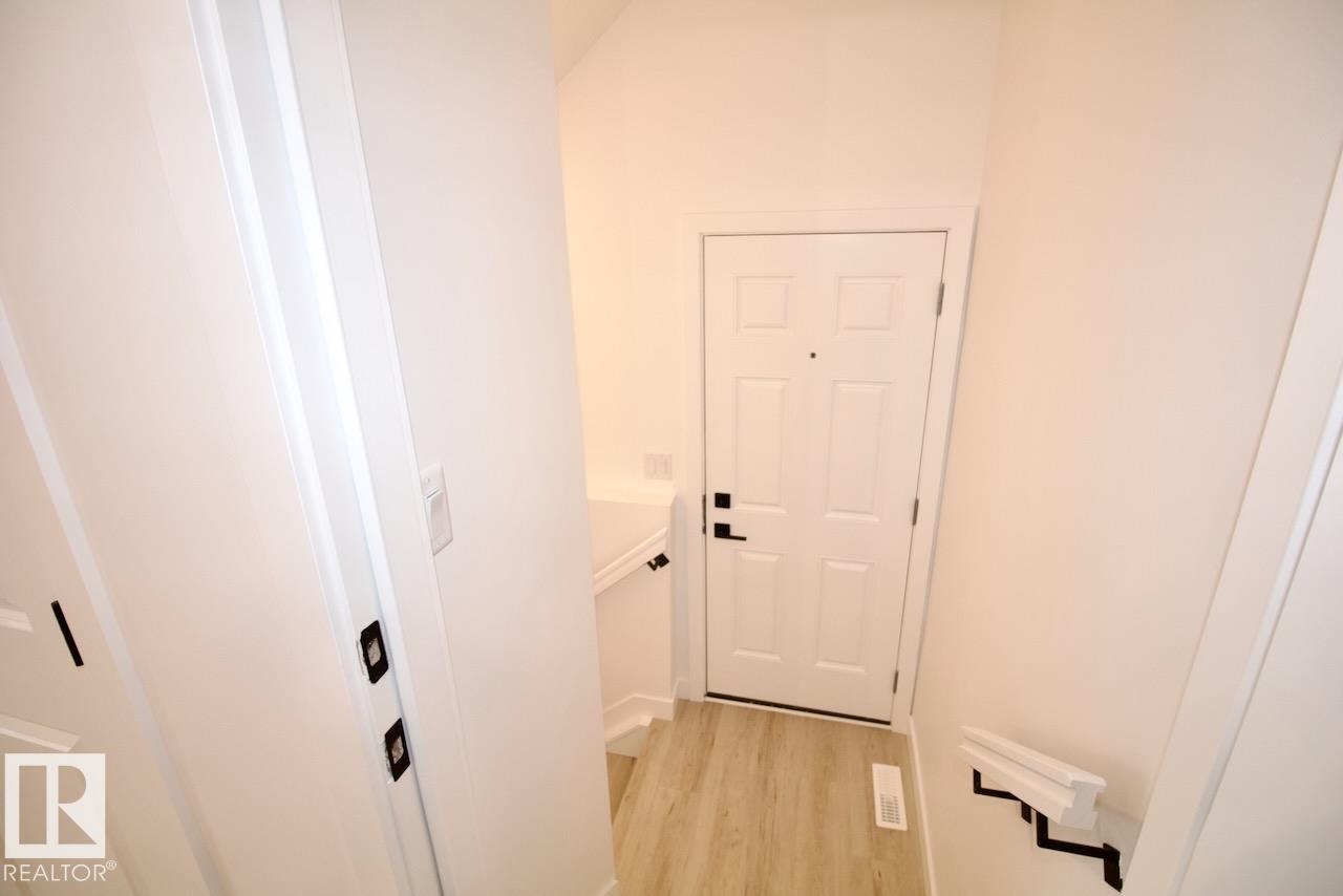 https://zimg.paragon.ice.com/ParagonImages/Property/PM/RAE/225402199/11/0/0/5e7c230627ab66356fddb266f4c125ce/1/430447630b394d86cb771c0447a4047f/225402199-973CC146-7F36-44F6-A24E-0C5B5FF2591E.JPG