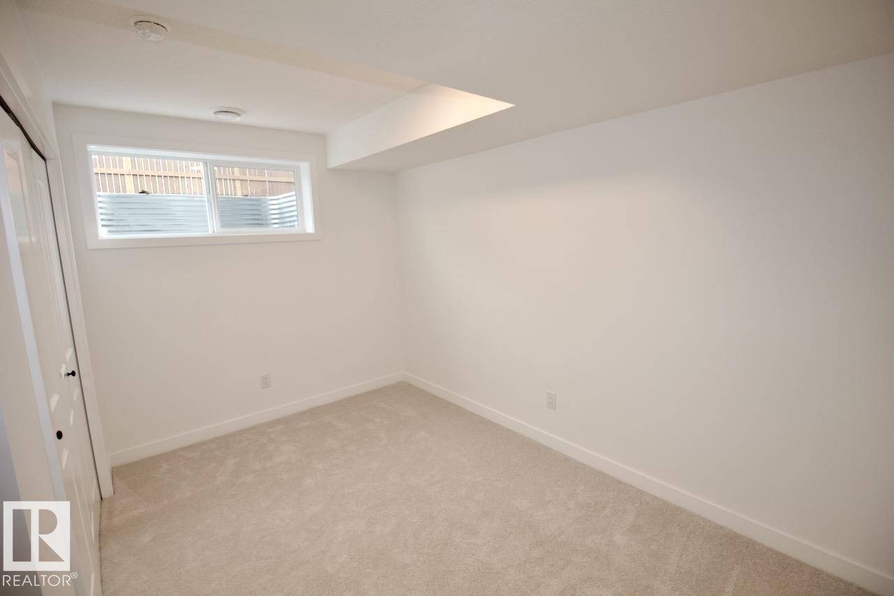 https://zimg.paragon.ice.com/ParagonImages/Property/PM/RAE/225402199/7/0/0/4a7e8ca6c9228ab4089126cdefa3ac53/1/430447630b394d86cb771c0447a4047f/225402199-F76DFD2E-21E8-4006-86B9-BF894C335B5B.JPG