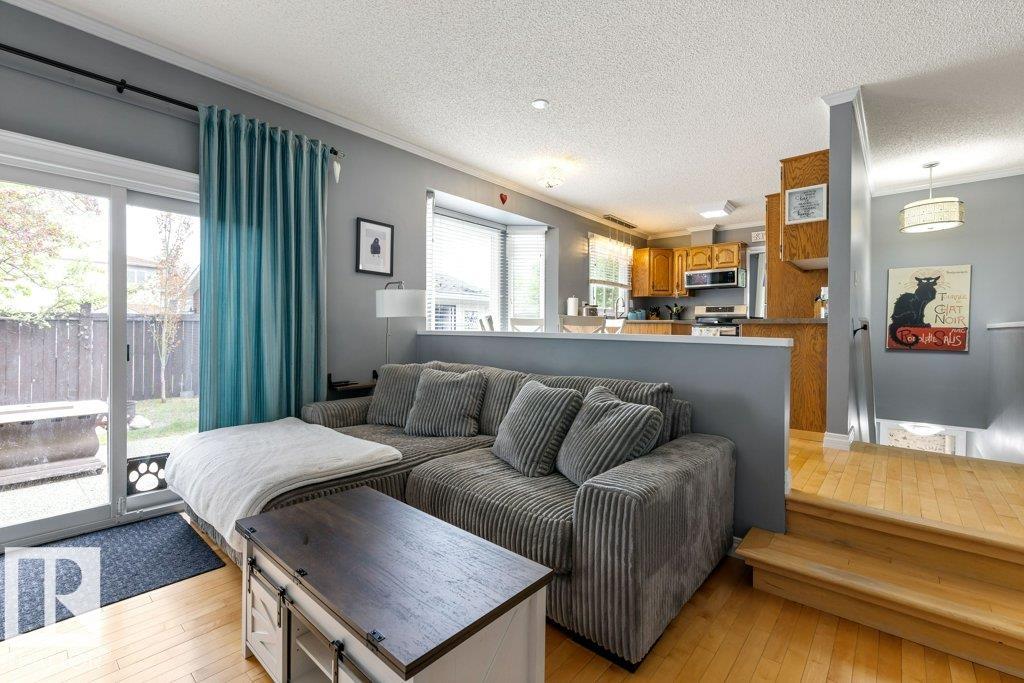 https://zimg.paragon.ice.com/ParagonImages/Property/PM/RAE/225402201/16/0/0/47d8fddac47e28e1f359c715f0830fd6/1/8e180837b1dd89b3182b63d6588a668a/225402201-6b57e3b9-19ef-46bc-ab7b-812861b4faf8.JPG