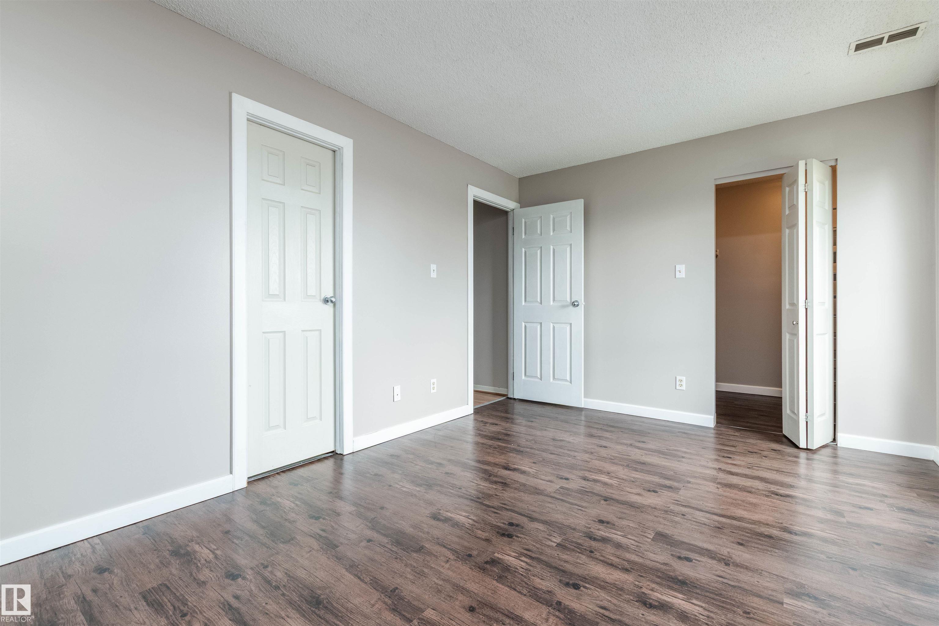 https://zimg.paragon.ice.com/ParagonImages/Property/PM/RAE/225402212/23/0/0/cd9ce065be1b4787a7cbfef88742ccf6/1/ee28406985de1aa8bd214fee44200055/225402212-dafe5e21-3188-411b-abf6-8e8012792627.JPG