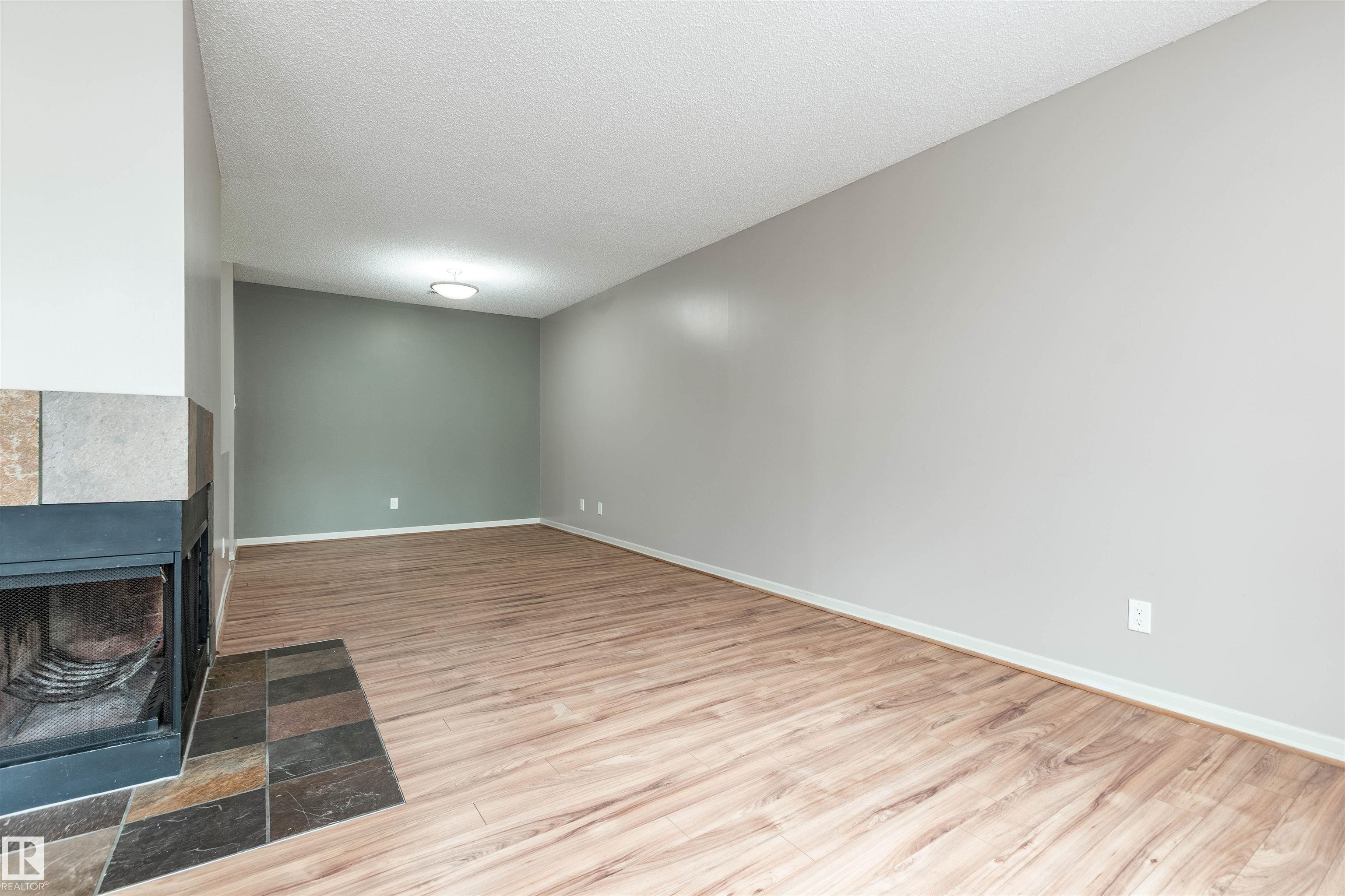 https://zimg.paragon.ice.com/ParagonImages/Property/PM/RAE/225402212/7/0/0/3fccfa12f8289be15157a7d11340ead6/1/ee28406985de1aa8bd214fee44200055/225402212-1b37cf38-cec1-4b0c-a9db-f90951758564.JPG