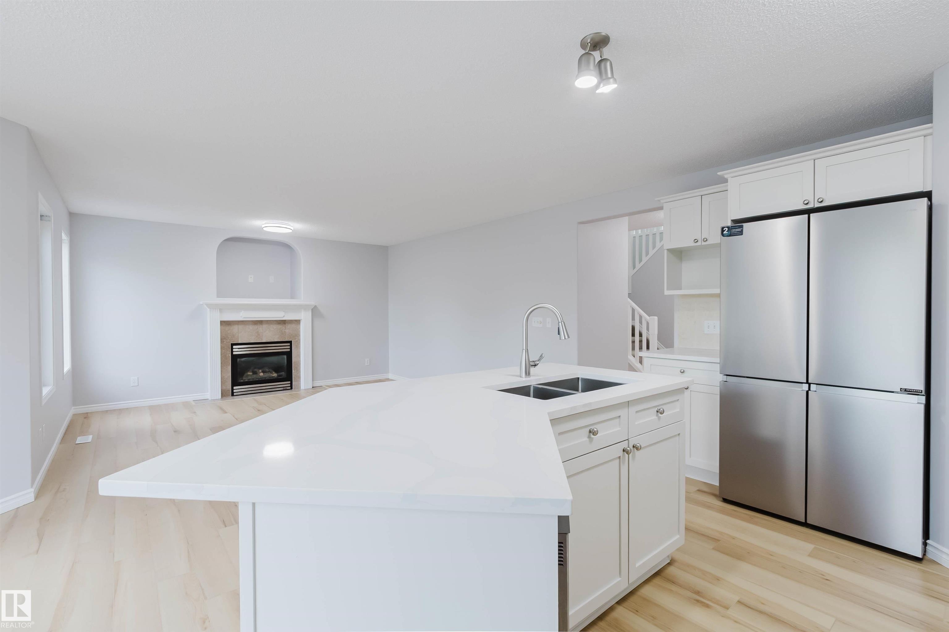 https://zimg.paragon.ice.com/ParagonImages/Property/PM/RAE/225402214/12/0/0/d52e98fa9038df53b805da24ee84f0f8/1/e43b602d4b8df5f8a62687f463fa8dc4/225402214-560845f6-cb6a-414d-a07b-5f7ec343d8ef.JPG