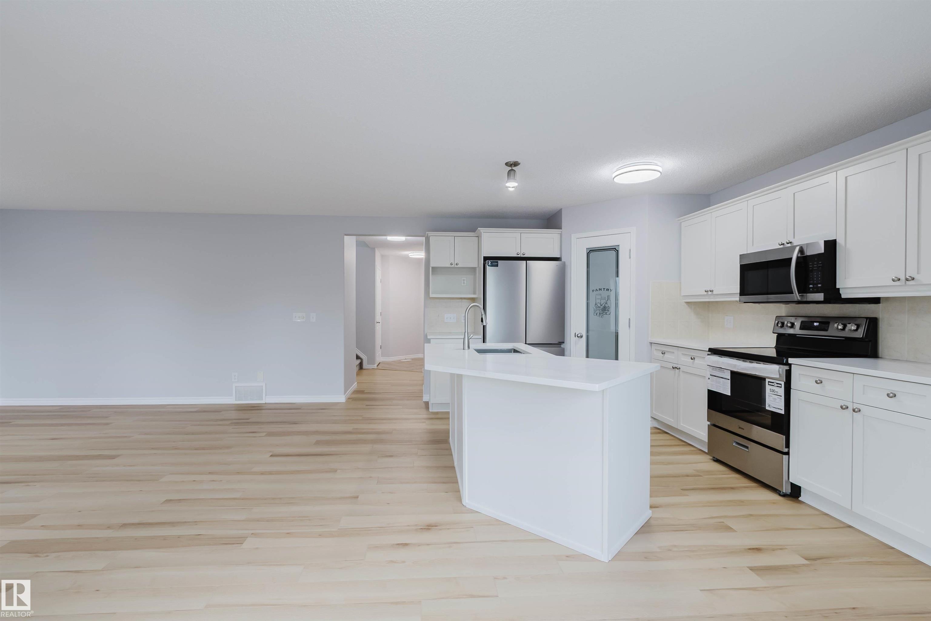 https://zimg.paragon.ice.com/ParagonImages/Property/PM/RAE/225402214/14/0/0/55cae607cfc54a6e959ea5022303de88/1/e43b602d4b8df5f8a62687f463fa8dc4/225402214-a4e44e57-59e8-4363-b17f-eeee538deb3a.JPG