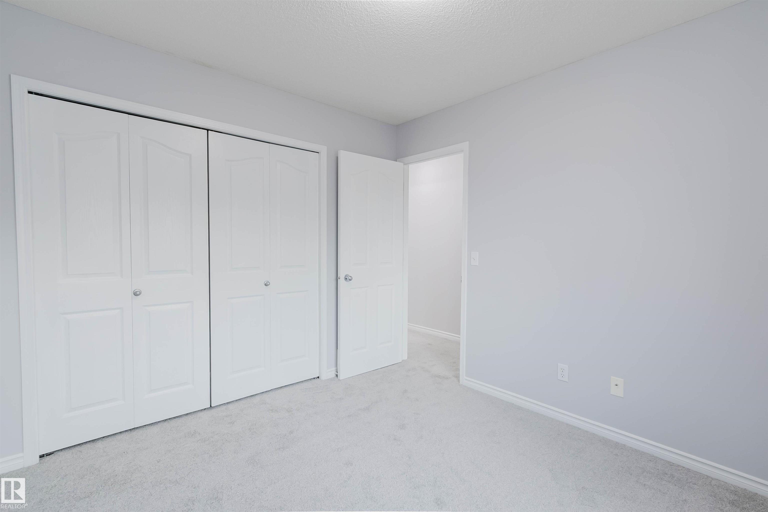 https://zimg.paragon.ice.com/ParagonImages/Property/PM/RAE/225402214/29/0/0/82895d65f94fb694acee7221dc6367c6/1/e43b602d4b8df5f8a62687f463fa8dc4/225402214-b426da30-2c9f-4625-a596-417be43e8bc5.JPG