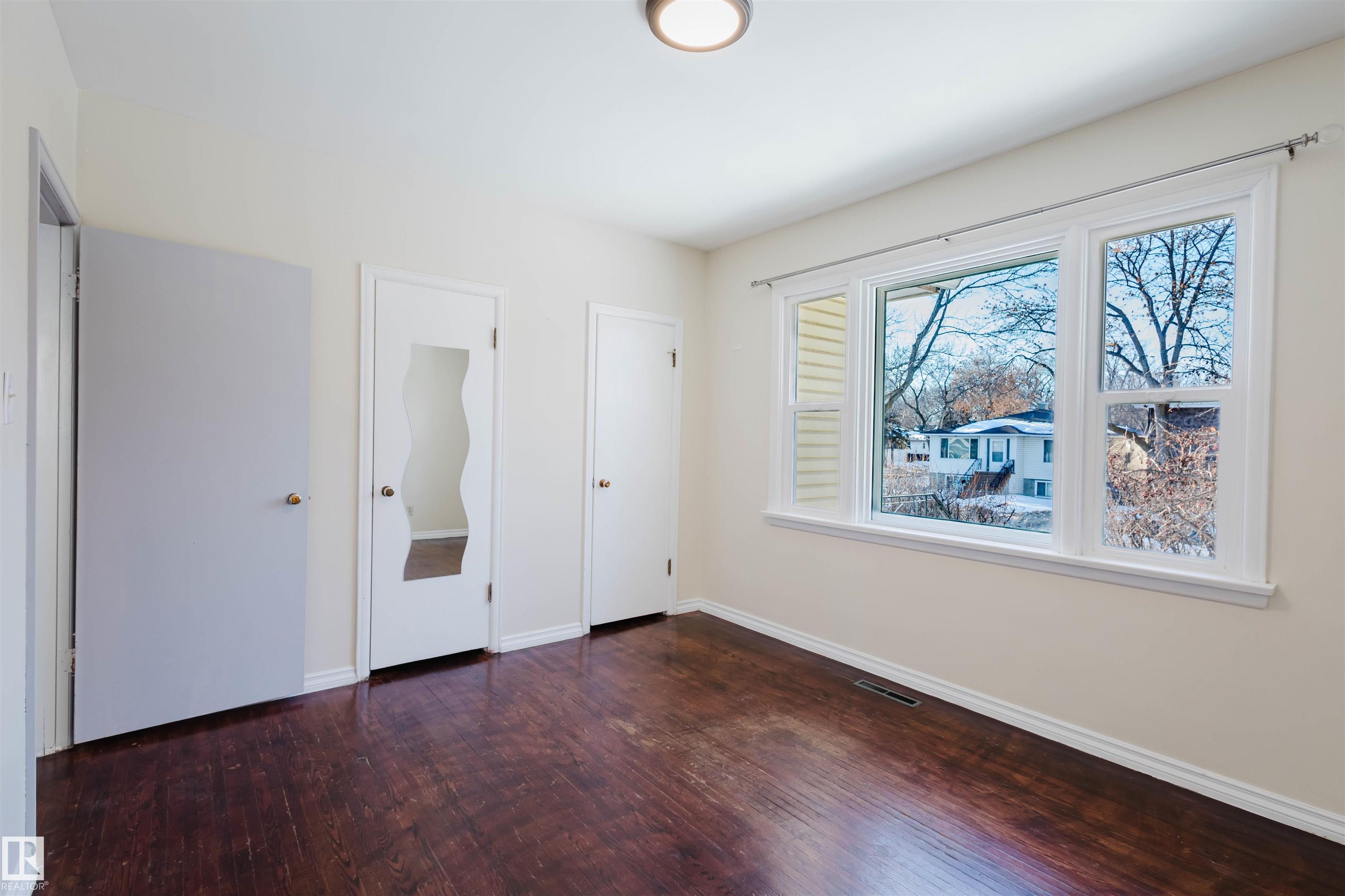 Photo 14 at 10511 80 Street NW, Forest Heights, Edmonton