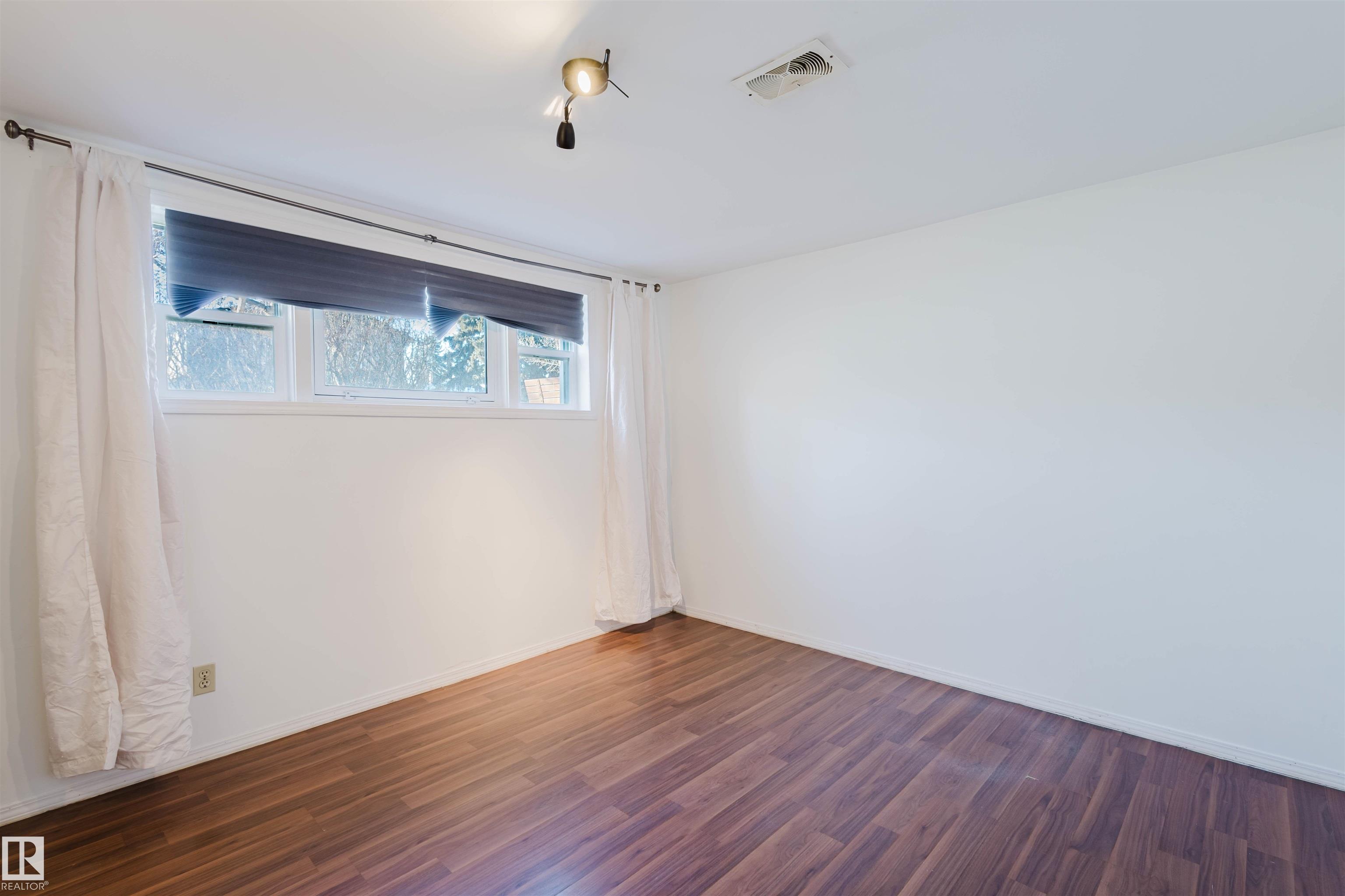 Photo 26 at 10511 80 Street NW, Forest Heights, Edmonton