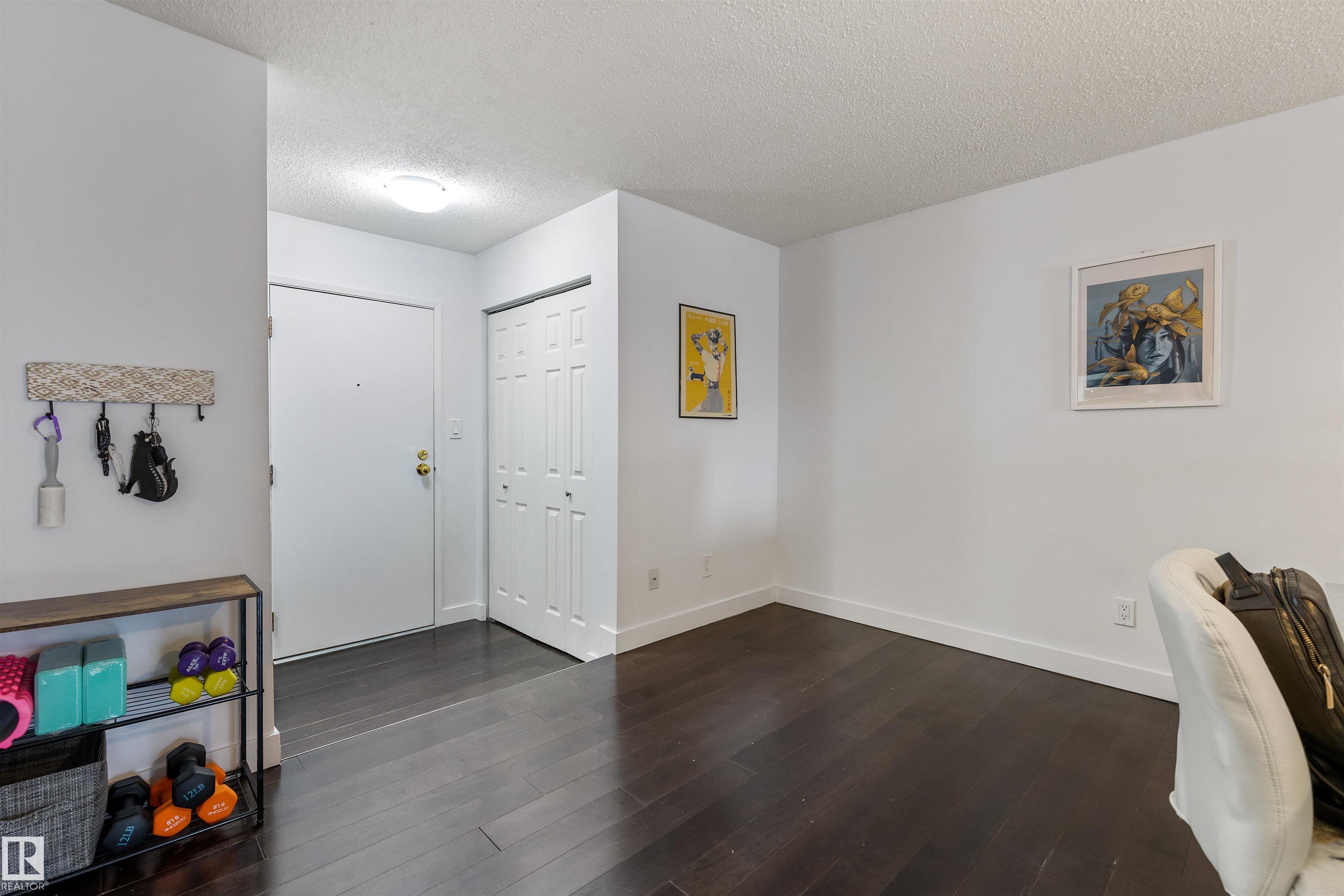Photo 6 at 403 - 10335 118 Street NW, Wîhkwêntôwin, Edmonton