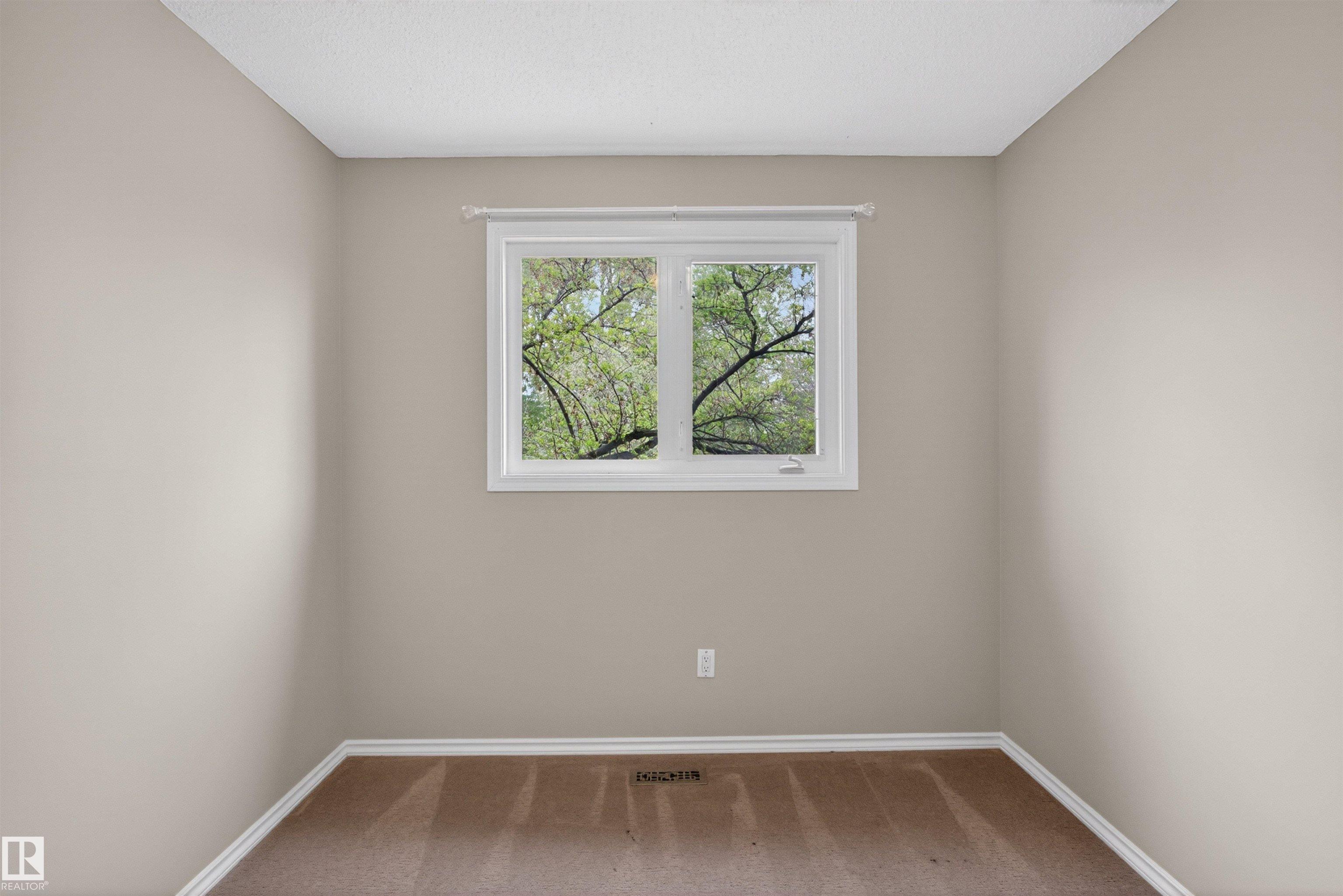 https://zimg.paragon.ice.com/ParagonImages/Property/PM/RAE/225402227/18/0/0/fa448eee4ec57f3a520a76fcc2a98cbf/1/786c7cc1616c9bb6dd001f07f4d45f7f/225402227-344aaabe-c085-4ded-acee-0fc3b3b62b83.JPG