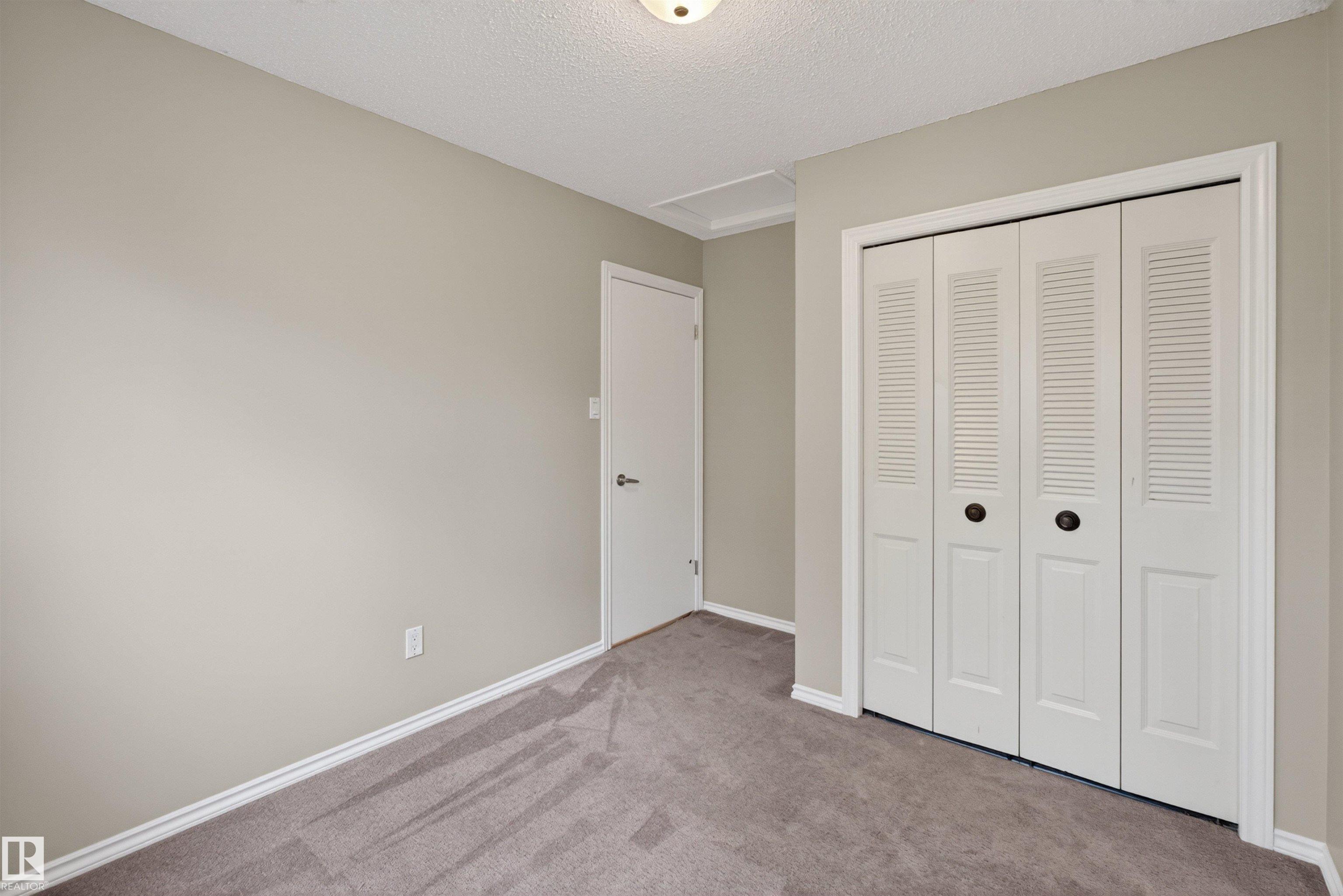 https://zimg.paragon.ice.com/ParagonImages/Property/PM/RAE/225402227/19/0/0/1e0a21781aca07a36d84e75eb43bbe5f/1/786c7cc1616c9bb6dd001f07f4d45f7f/225402227-92799135-0b00-4b2b-83a1-94ecb4c9f3e8.JPG