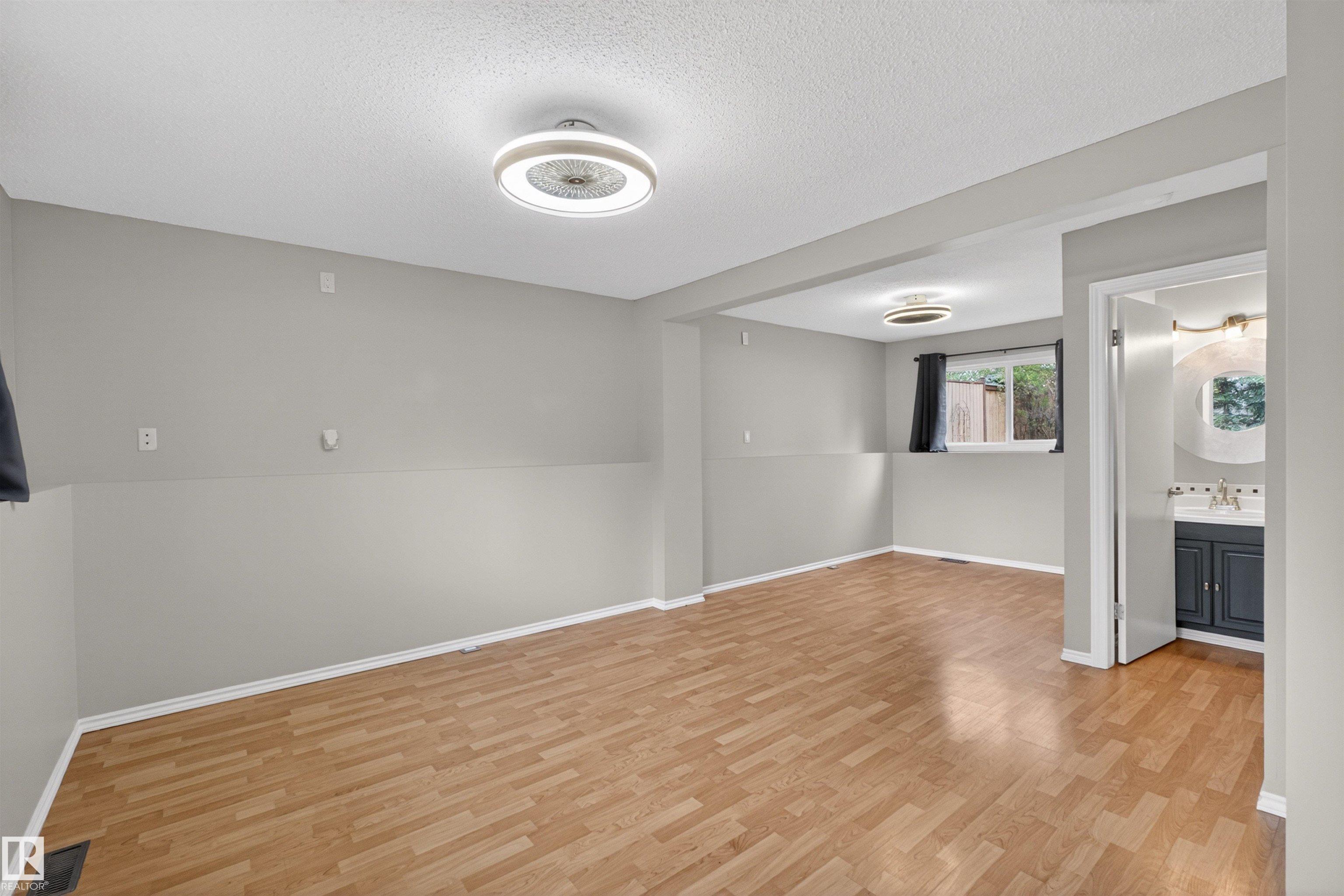 https://zimg.paragon.ice.com/ParagonImages/Property/PM/RAE/225402227/22/0/0/9a0cbffeaa5cdd34c28f55489e2fa06b/1/786c7cc1616c9bb6dd001f07f4d45f7f/225402227-5bcb8a11-1c4c-44e2-a183-ae80f90a7493.JPG