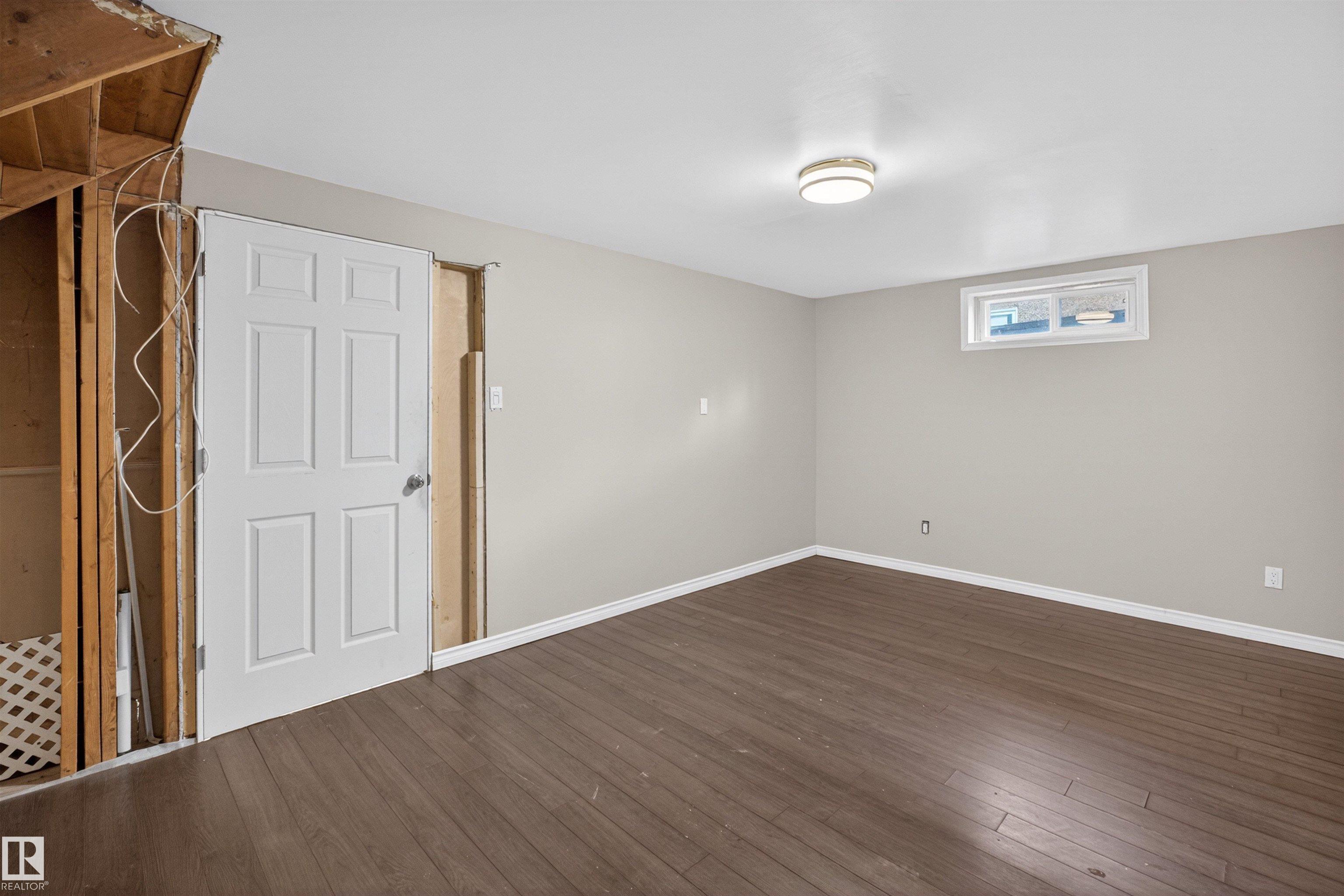 https://zimg.paragon.ice.com/ParagonImages/Property/PM/RAE/225402227/29/0/0/9c92b30e3e8a72c8b00129288f7ae257/1/786c7cc1616c9bb6dd001f07f4d45f7f/225402227-faa04a73-e2af-4c59-b07c-6313f47833b1.JPG