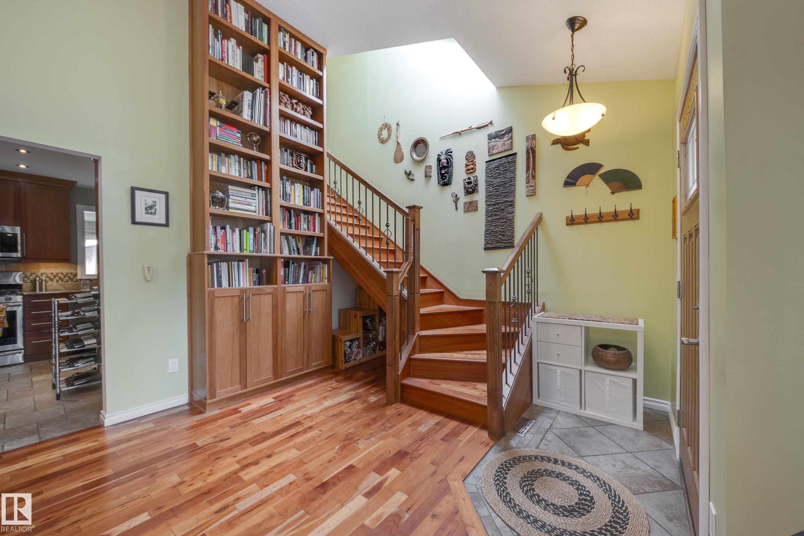 Photo 22 at 9327 75 Avenue NW, Ritchie, Edmonton