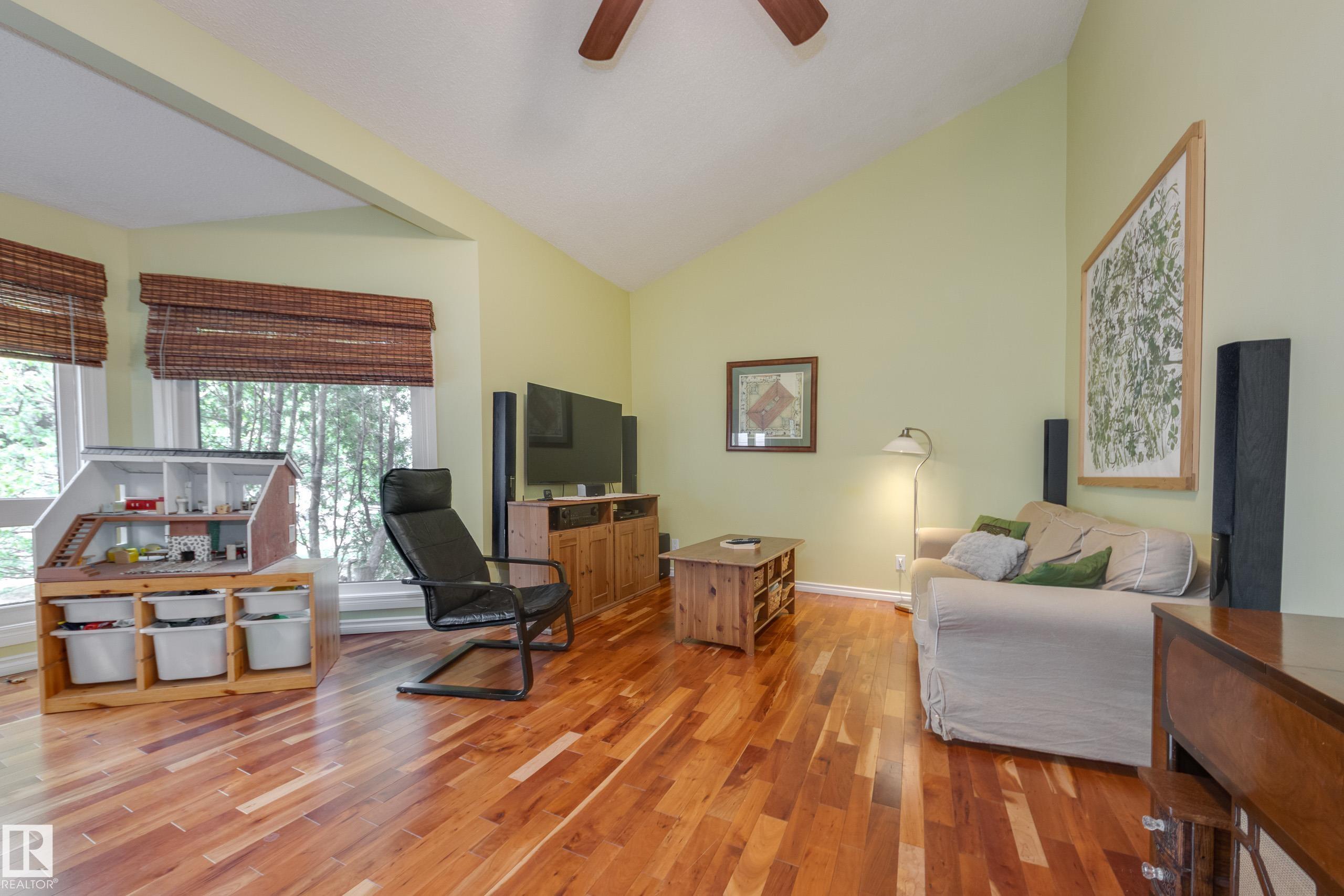 Picture for 9327 75 AV NW
