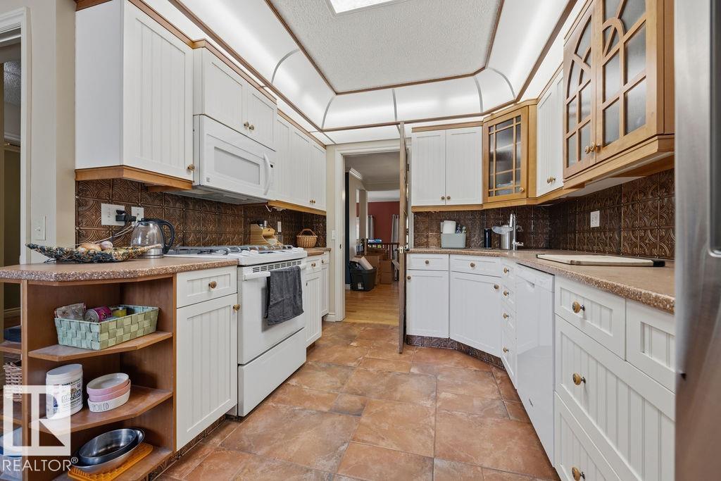 Photo 11 at 665 Woodbridge Way, Woodbridge Farms, Sherwood Park