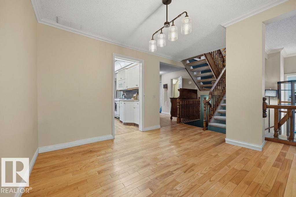 Photo 13 at 665 Woodbridge Way, Woodbridge Farms, Sherwood Park